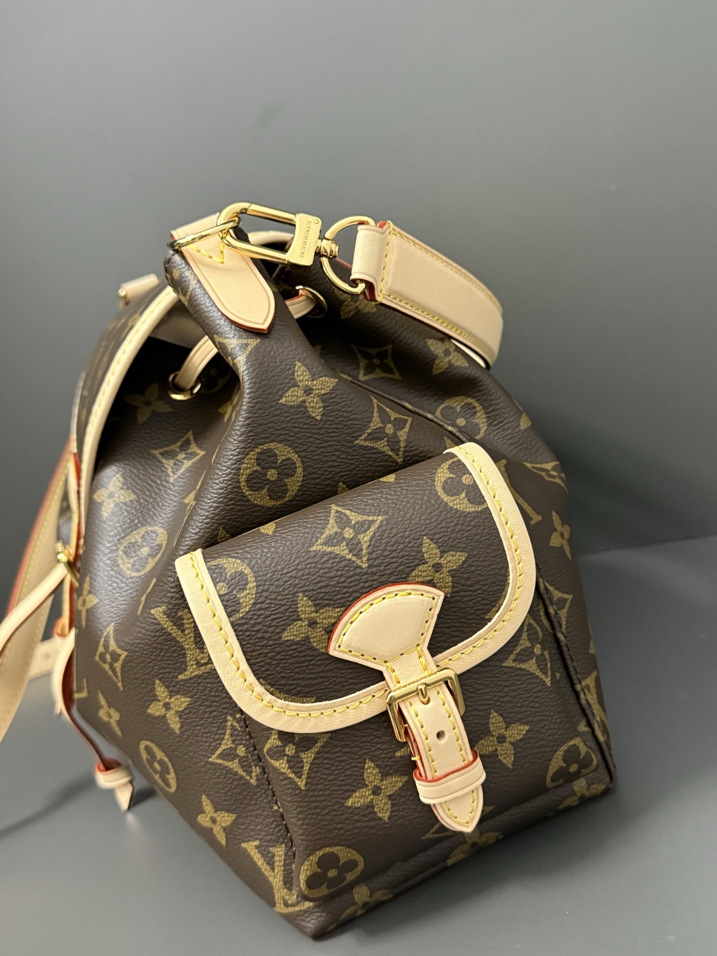 [TOP] Louis Vuitton LV Odyssee  Handbag 24 x 18 x 36cm - Brown