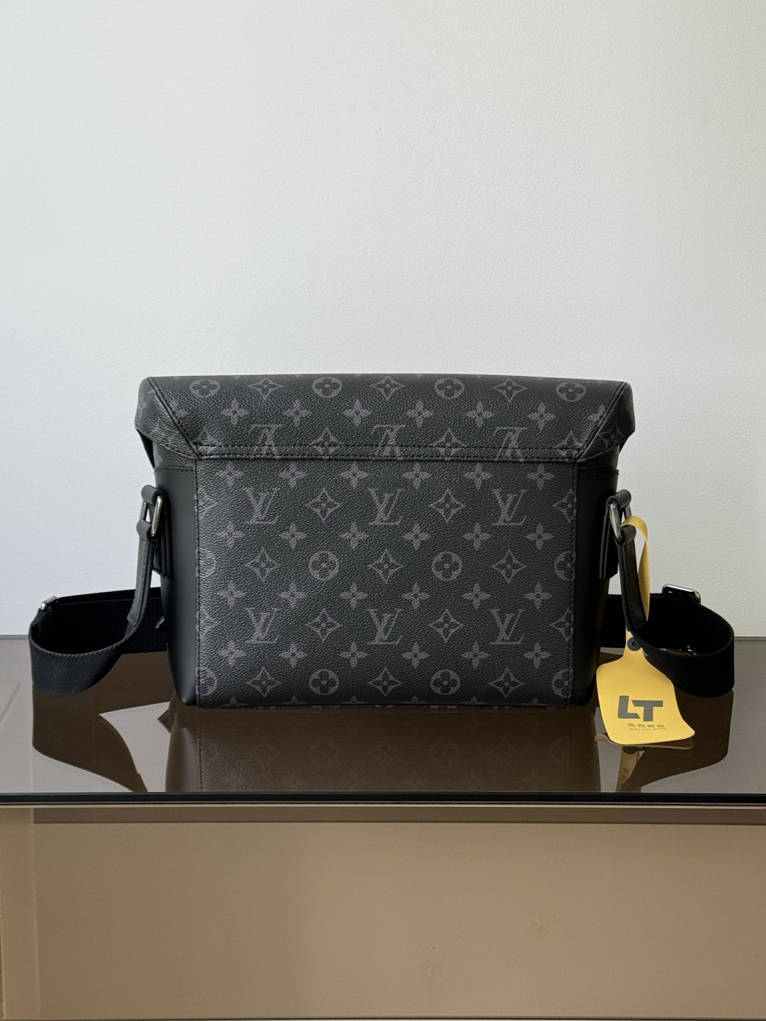 [TOP] Louis Vuitton LV Pochette Voyage Bag 33✖️22.5✖️11cm - Black
