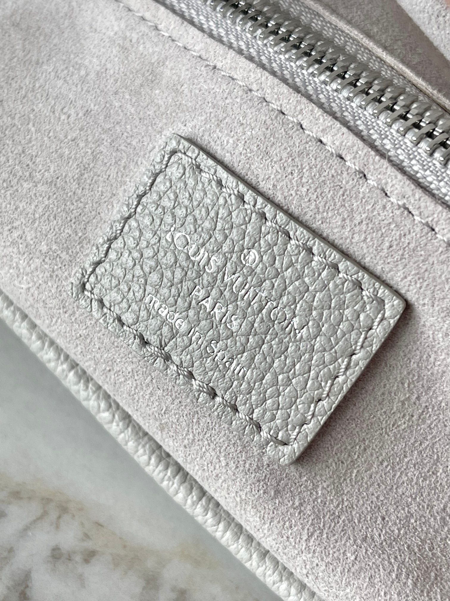 [TOP] Louis Vuitton LV Neverfull 28 x 14 x 31 cm - Milky