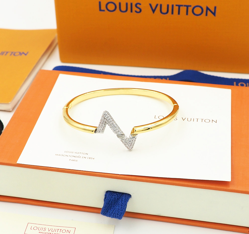 [TOP] Louis Vuitton LV Volt 18K Bracelet  - Gold