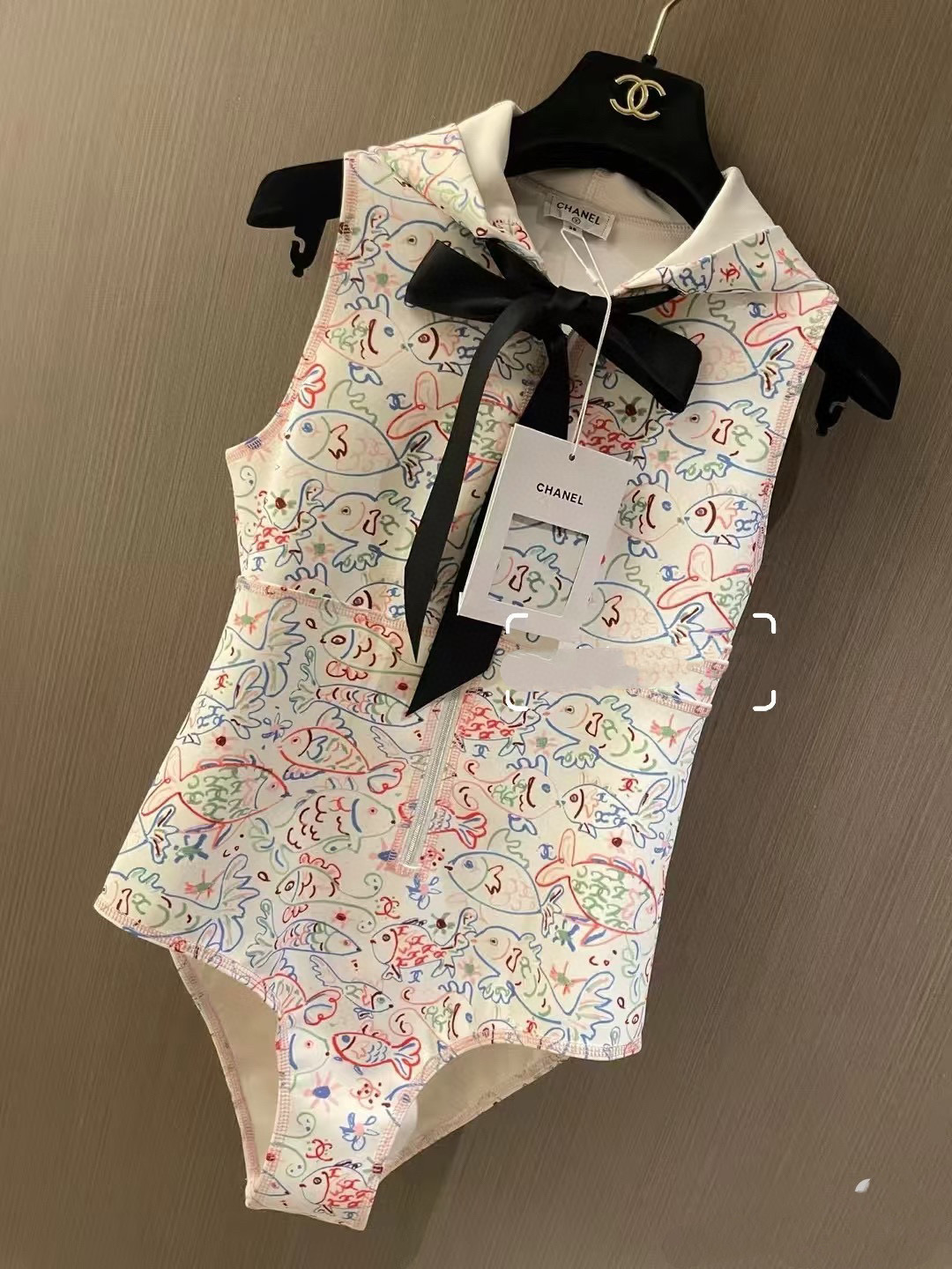 [TOP] CHANEL One-Piece Swimsuit - White