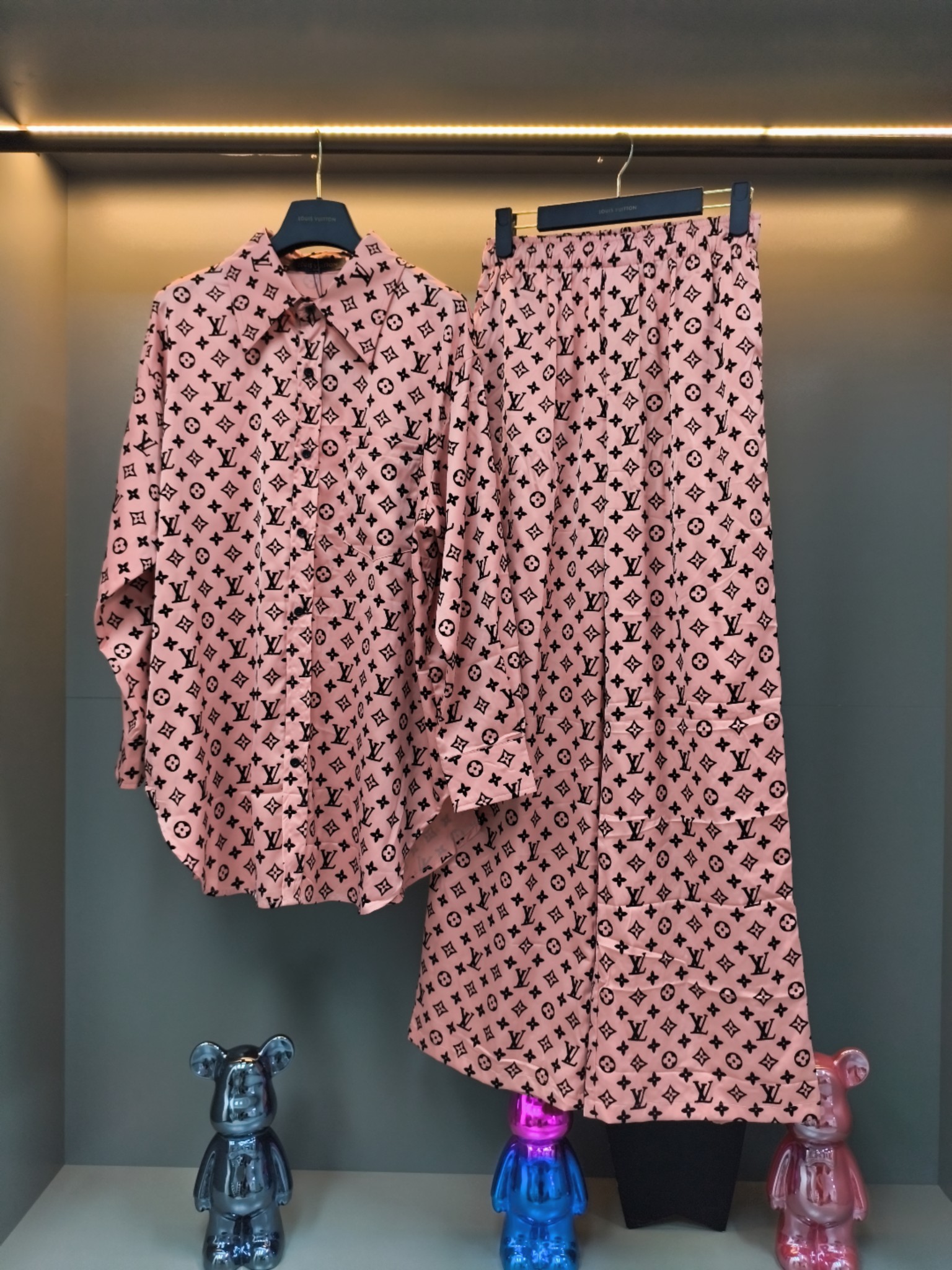 [TOP] LOUIS VUITTON  LV Home Wear Pajamas - Red