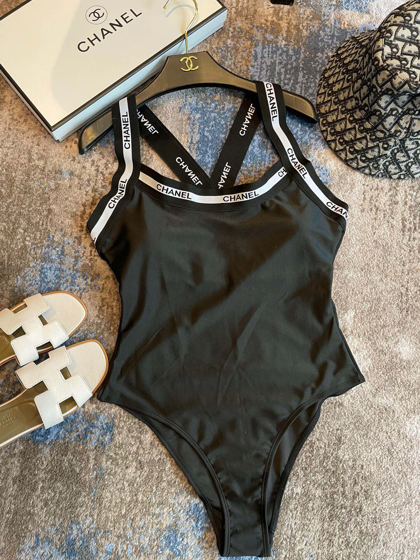 [TOP] CHANEL One-Piece Swimsuit - Black