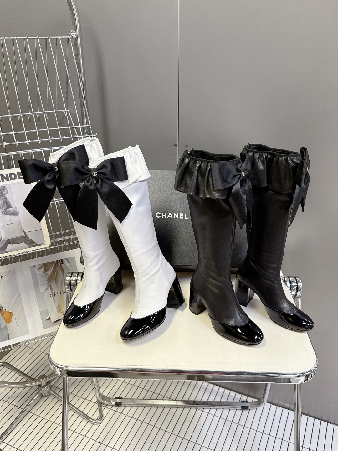 [TOP] CHANEL Calfskin Boots with Bow - 2 Color