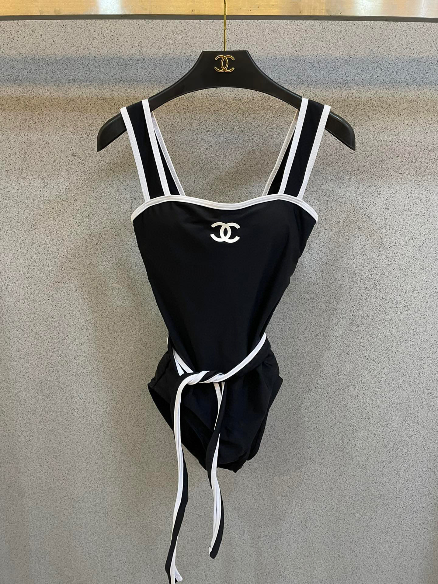 [TOP] CHANEL One-Piece Swimsuit - Black