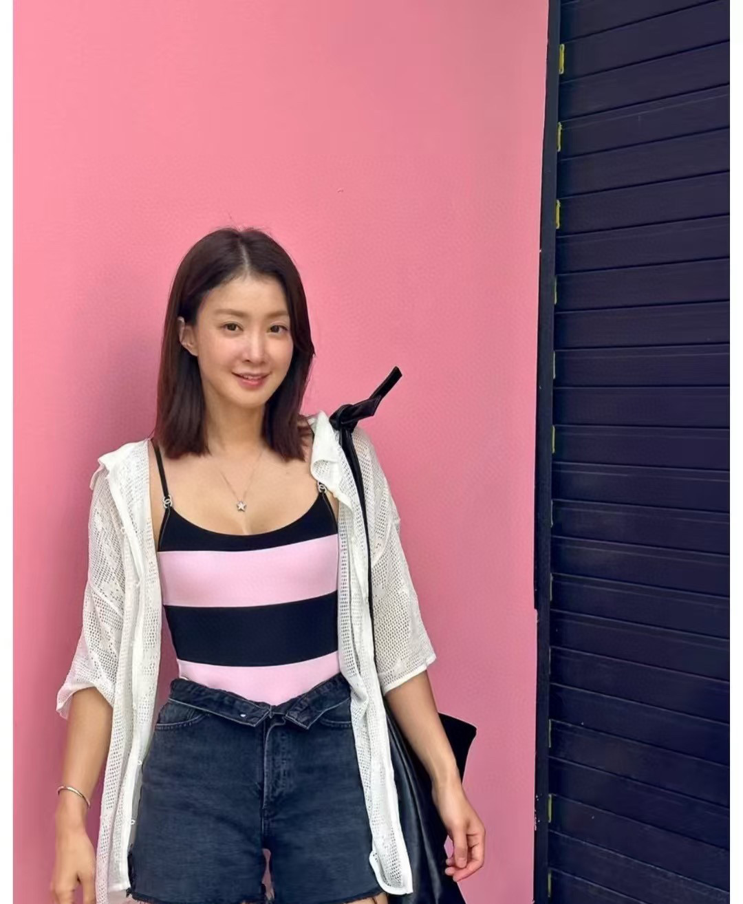 [TOP] CHANEL Striped One-Piece Swimsuit - Black and Pink