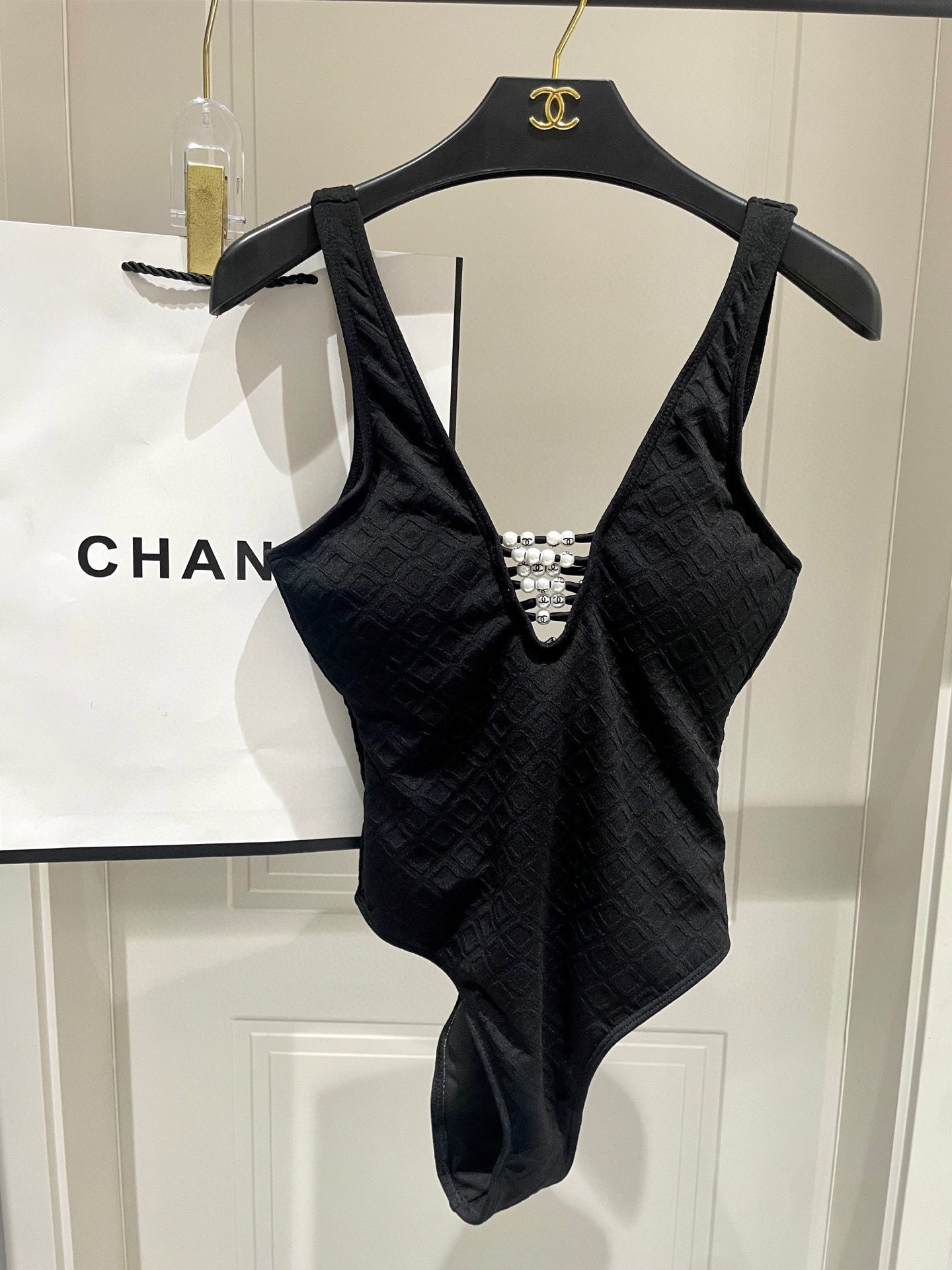 [TOP] CHANEL Pearl One-Piece Swimsuit - Black
