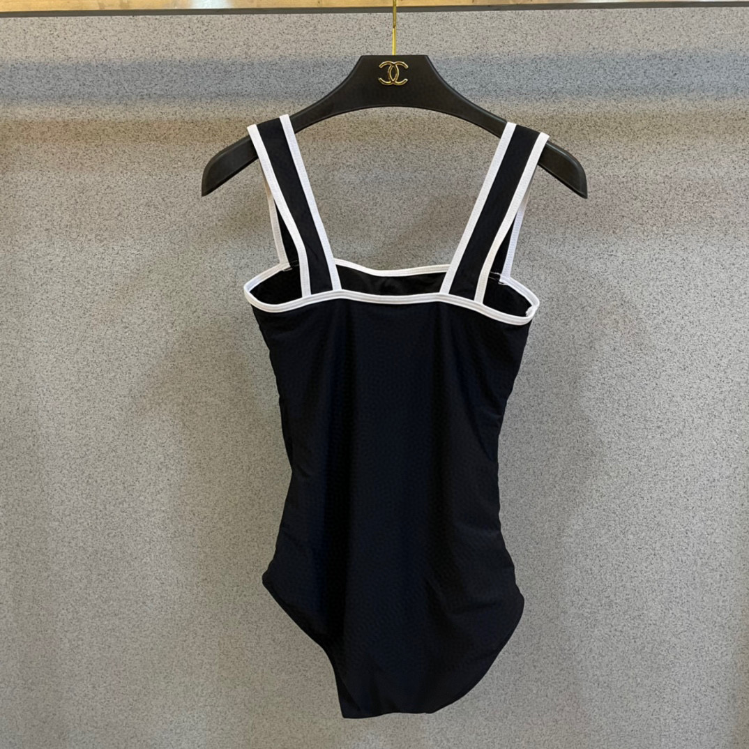 [TOP] CHANEL One-Piece Swimsuit - Black
