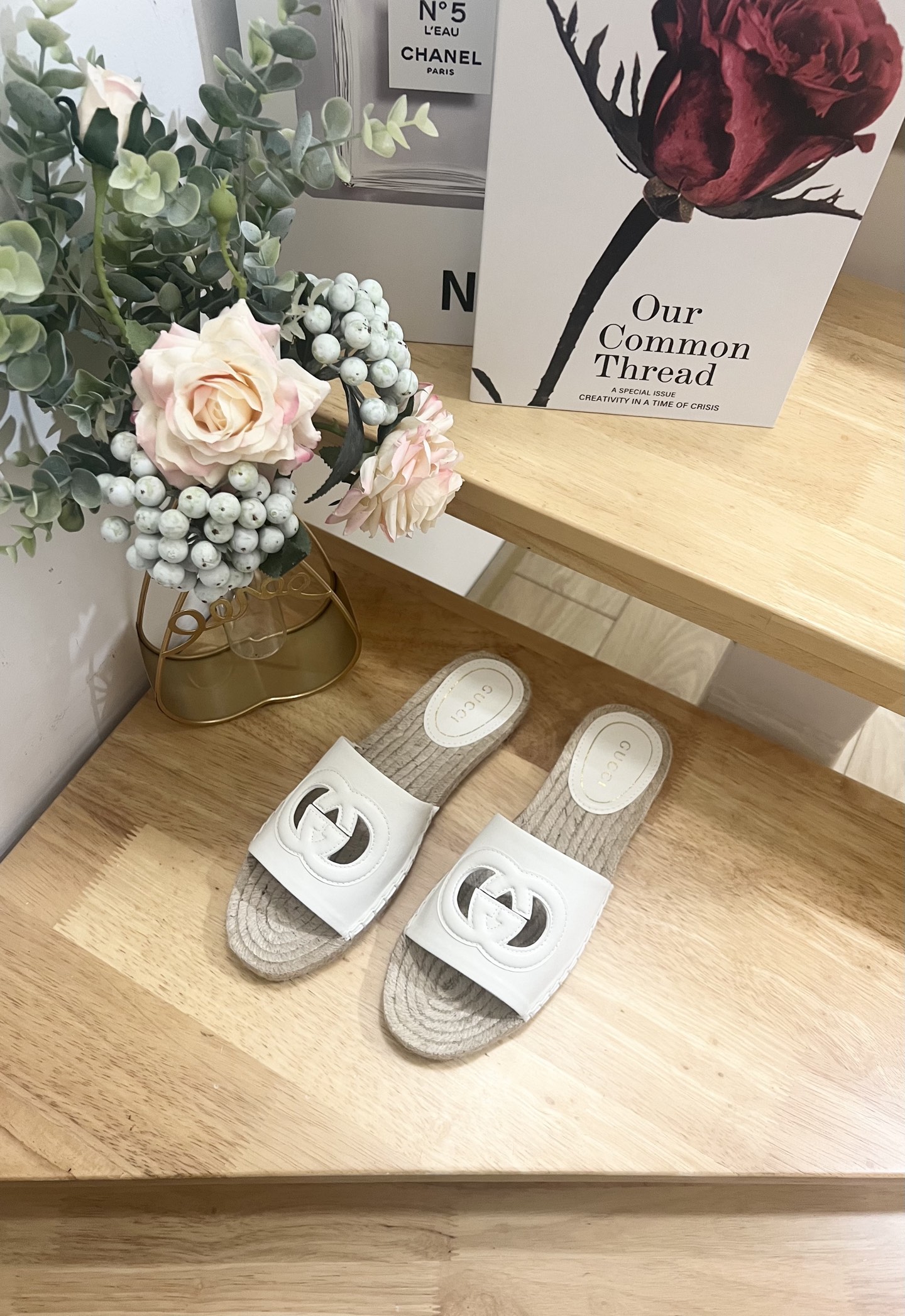 [TOP] GUCCI Double G Straw Slippers - 4 Color