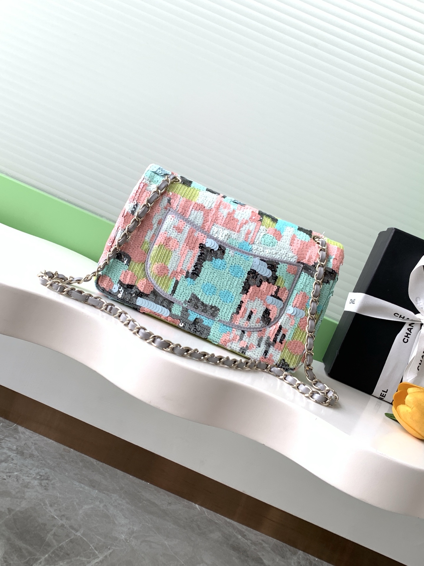 [TOP] CHANEL Classic Flap Bag Sequins 15.5x25.5x6.5cm - Colorful