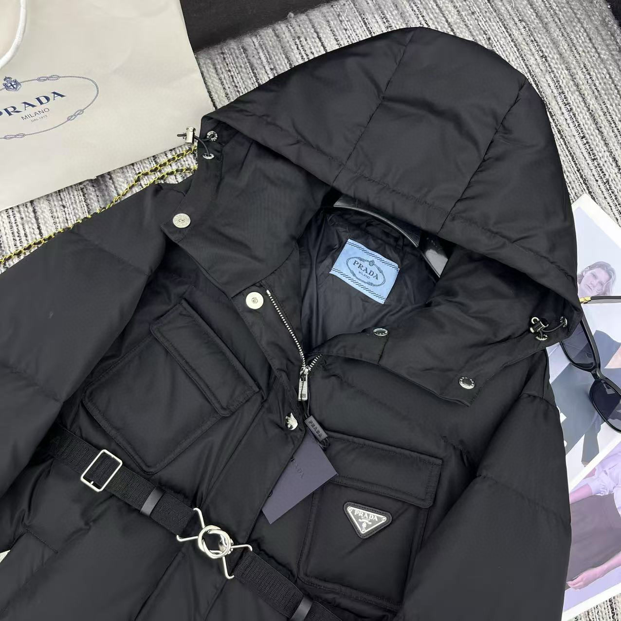 [TOP] Prada Down Jacket - Black