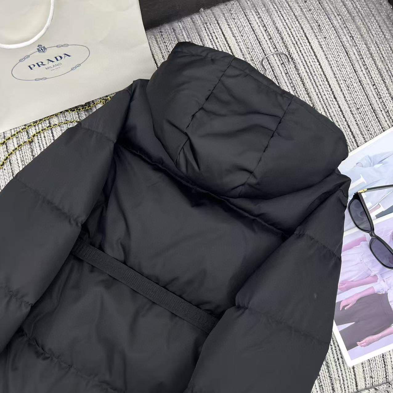 [TOP] Prada Down Jacket - Black