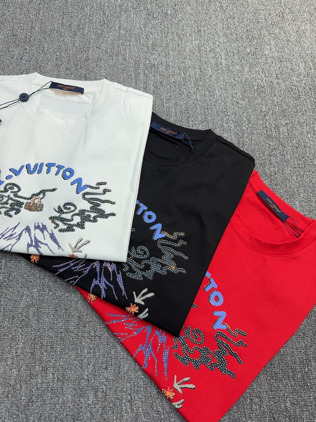 [TOP] Louis Vuitton LV Men's T-shirt - 3 Colors