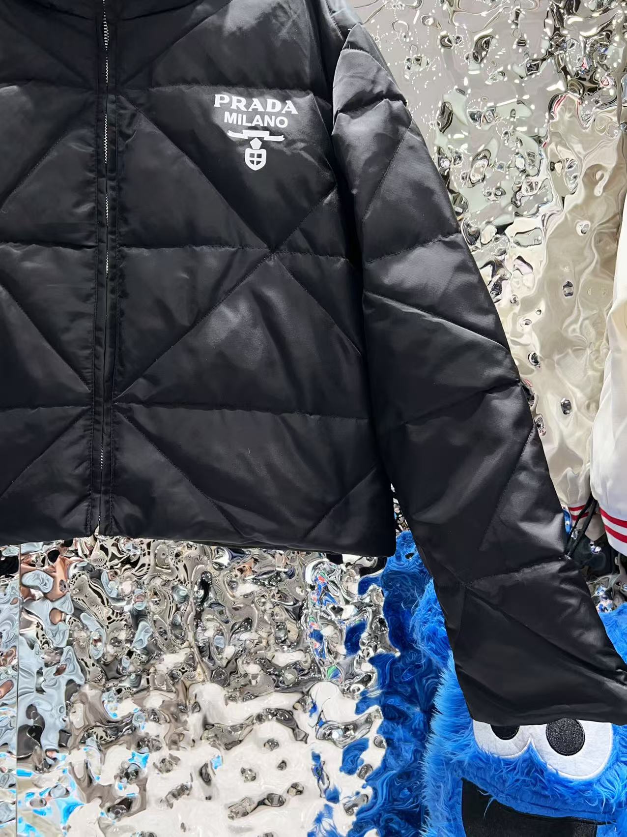 [TOP] Prada Down Jacket - Black