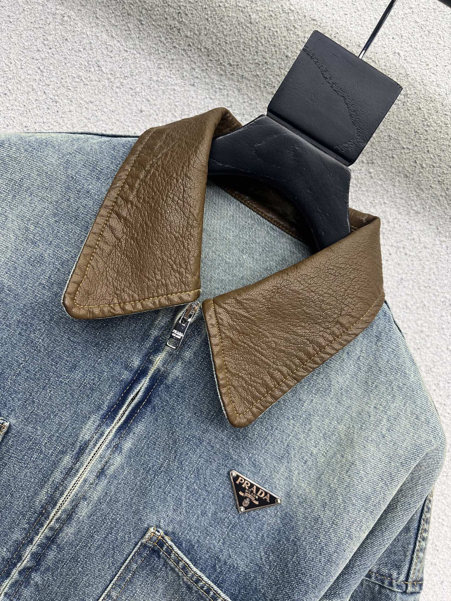 [TOP] Prada Jacket - Blue