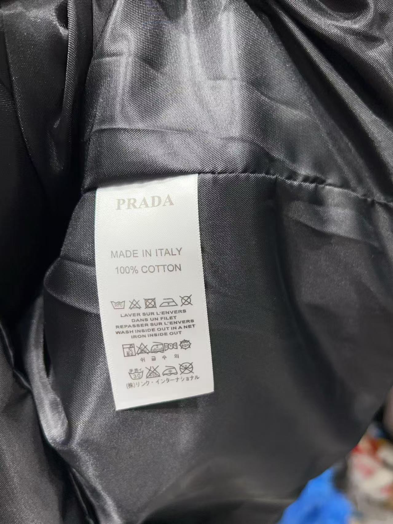 [TOP] Prada Down Jacket - Black