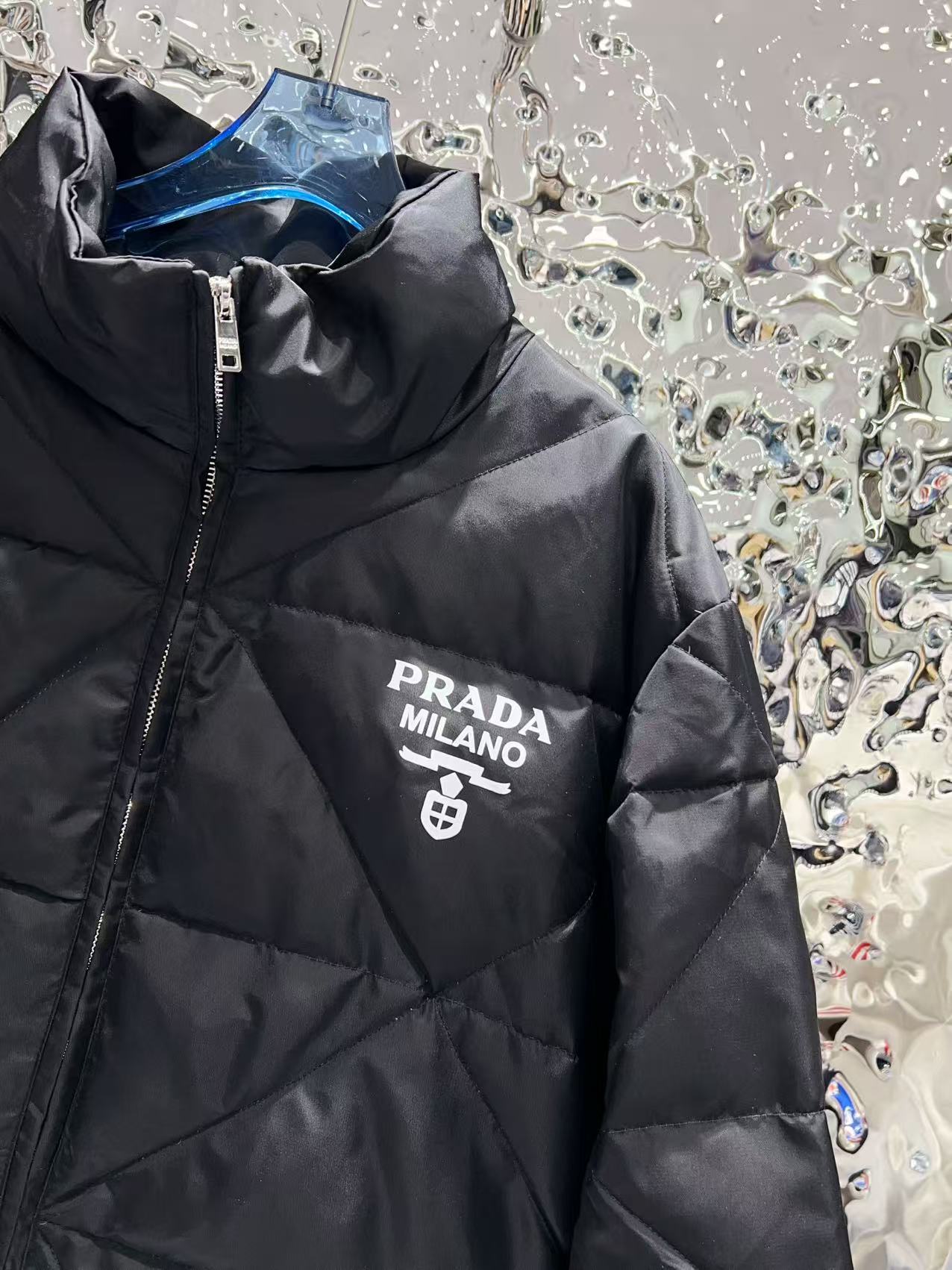 [TOP] Prada Down Jacket - Black