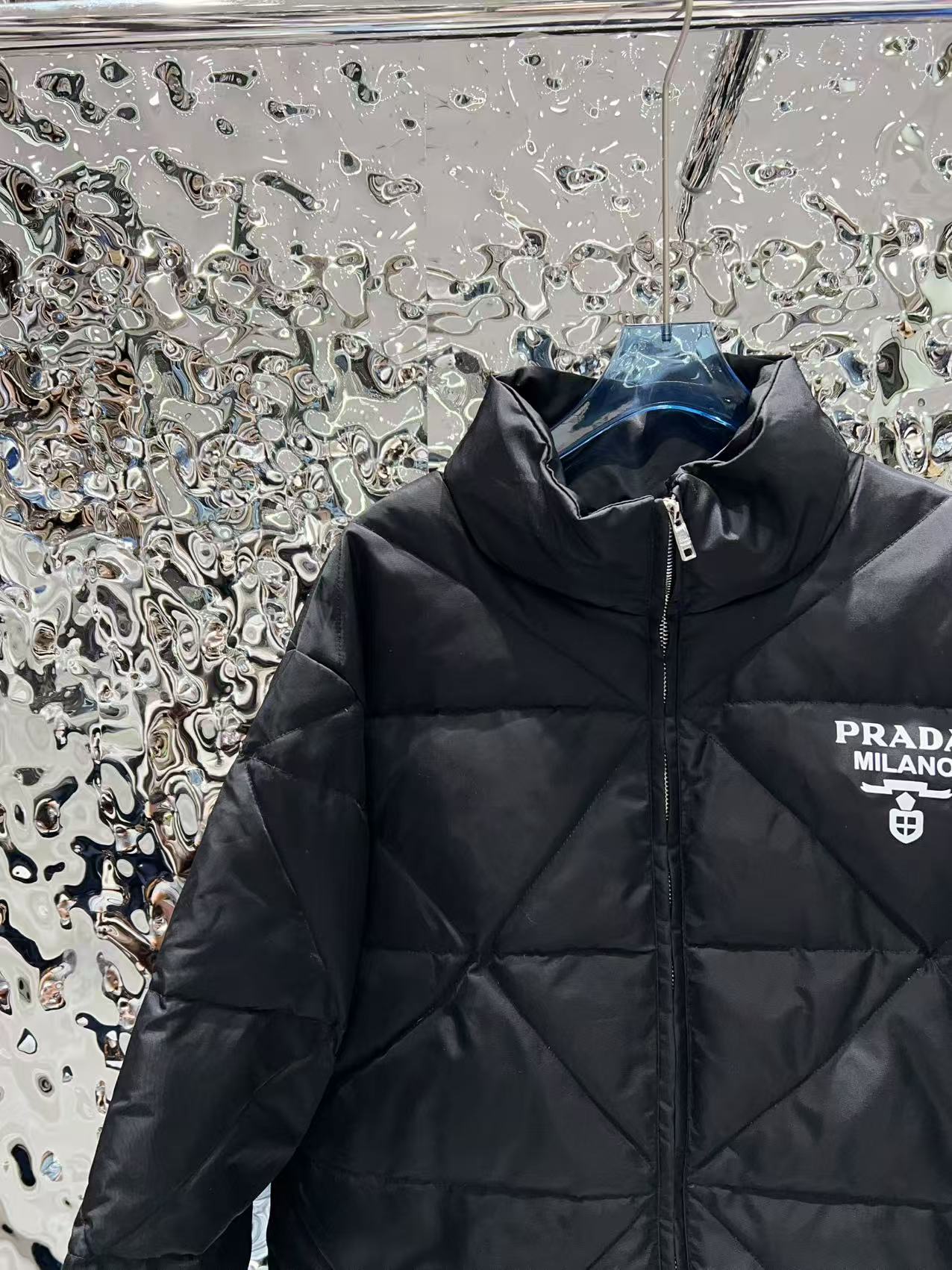 [TOP] Prada Down Jacket - Black