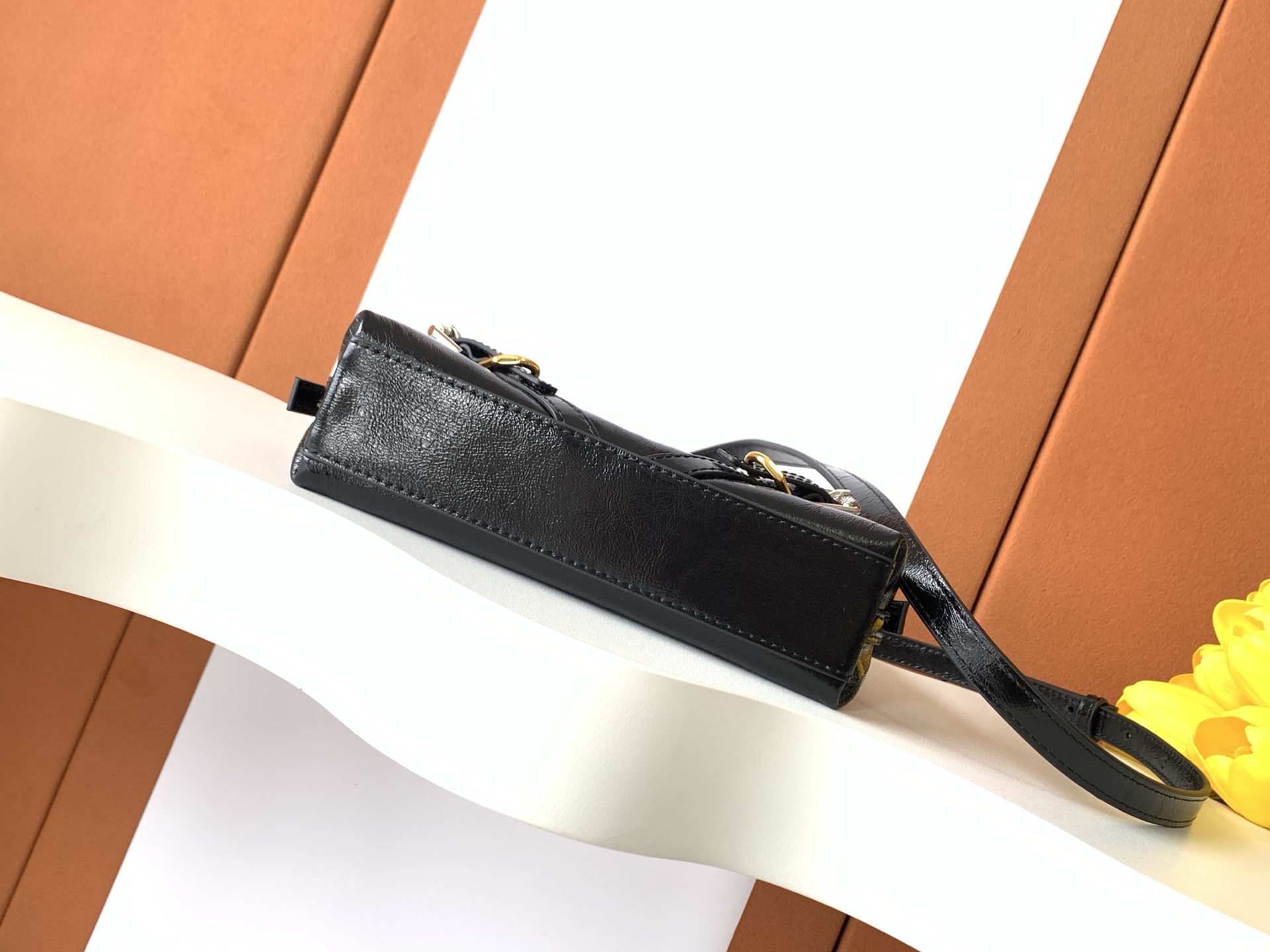 [TOP] GIVENCHY Voyounano Bag 19*18*4cm - Black