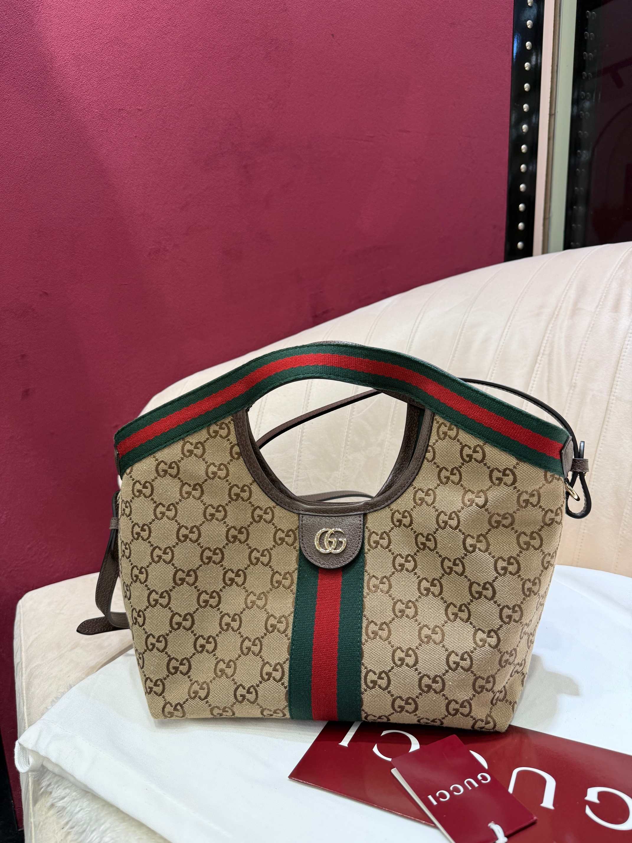 [TOP] GUCCI Giglio Tote Bags  25 x  20 x  15㎝ - 2 Colors