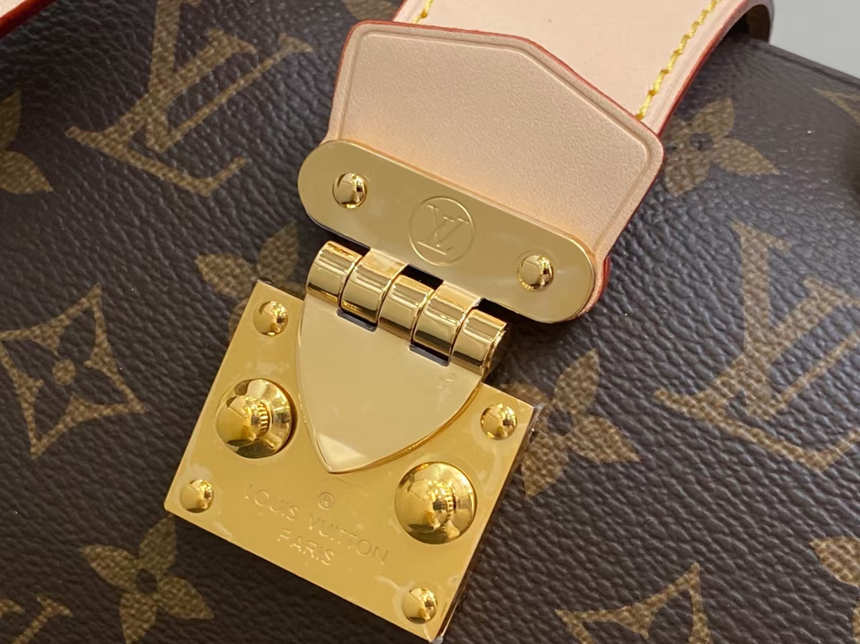 [TOP] Louis Vuitton LV Box Bag 15/13/21cm - Brown