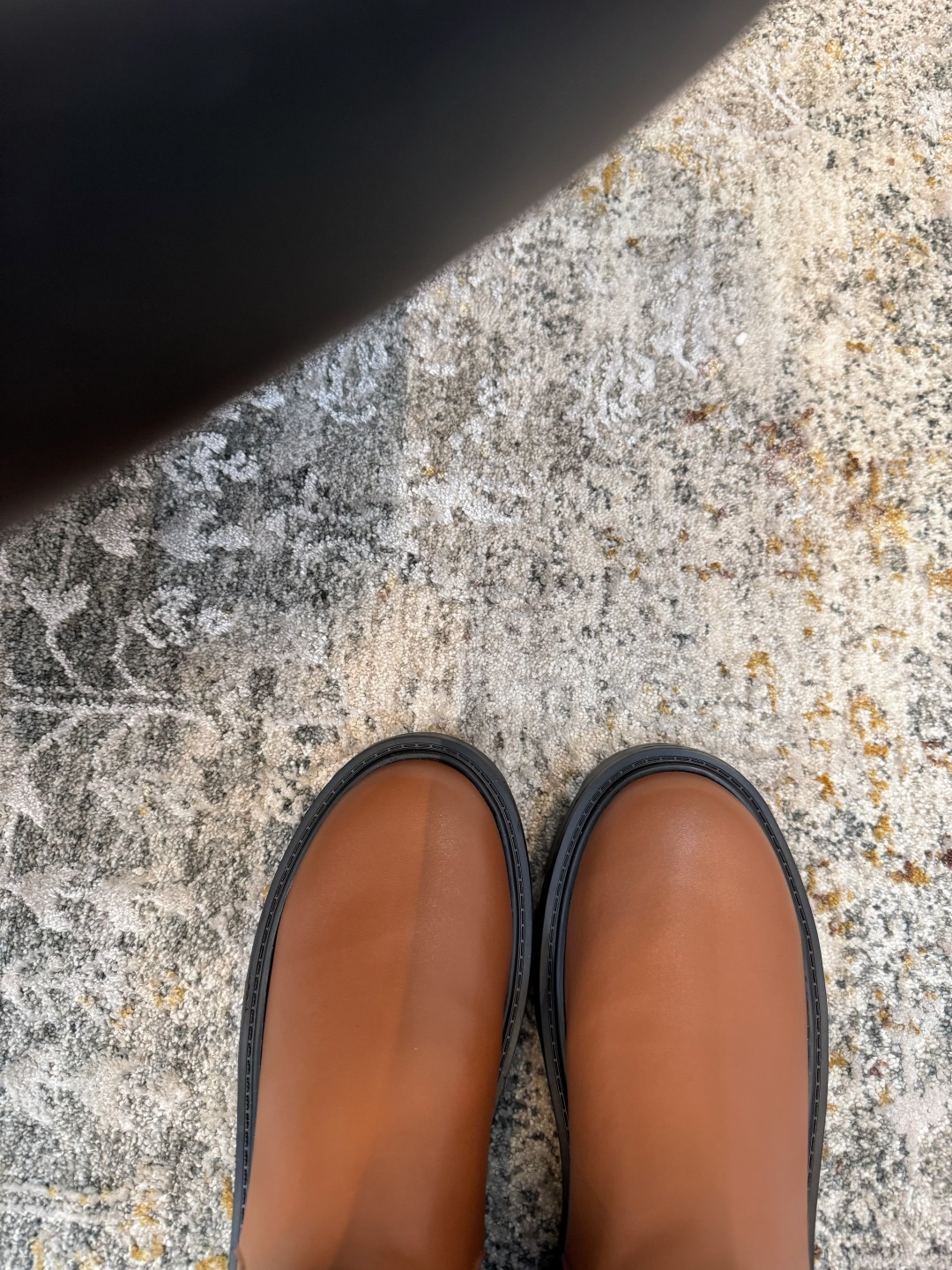 [TOP] VALENTINO 6cm Mid Heel Cowhide Short Boots  - Black