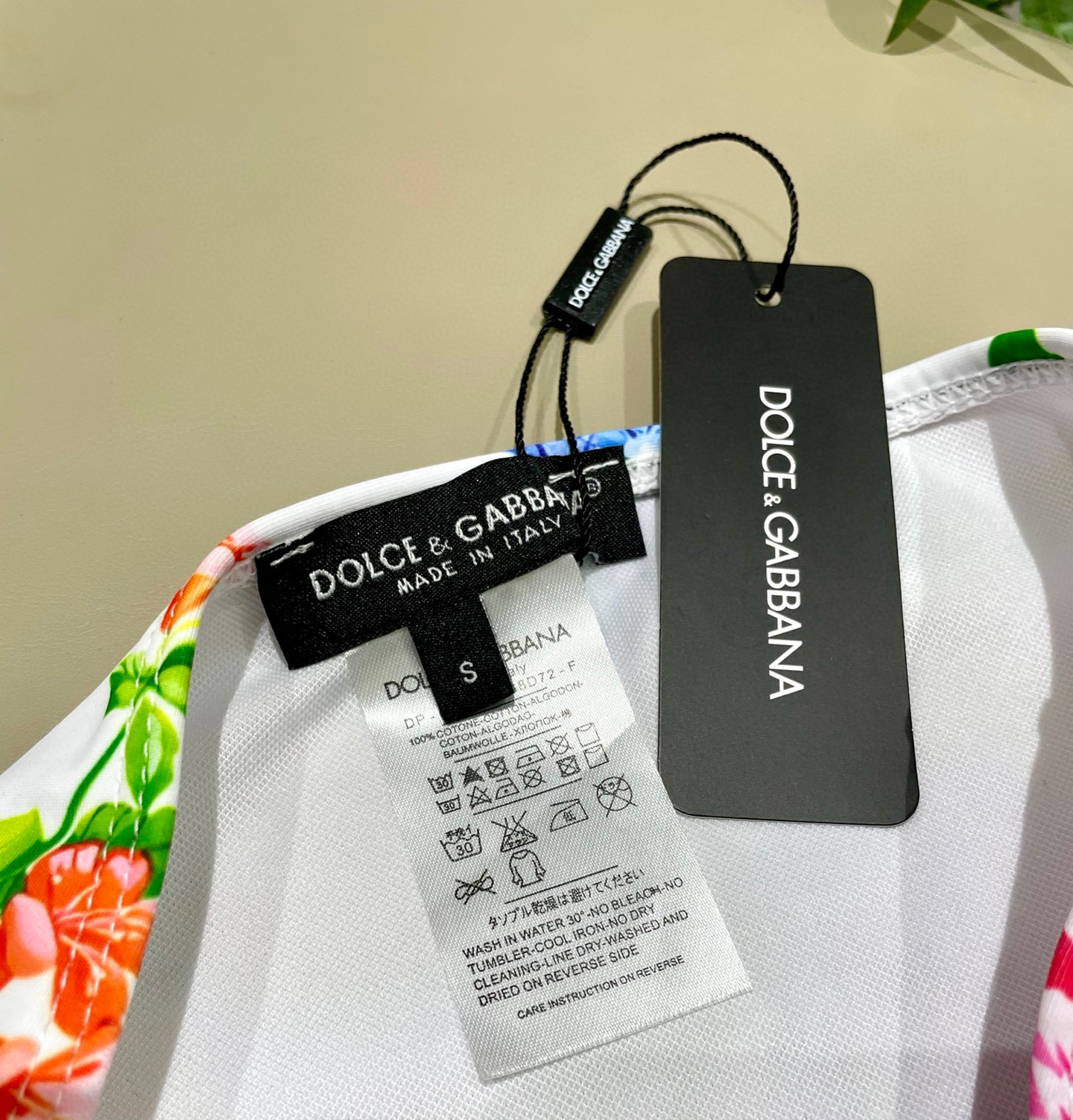 [TOP] Dolce & Gabbana DG Bikini Swimsuit - White