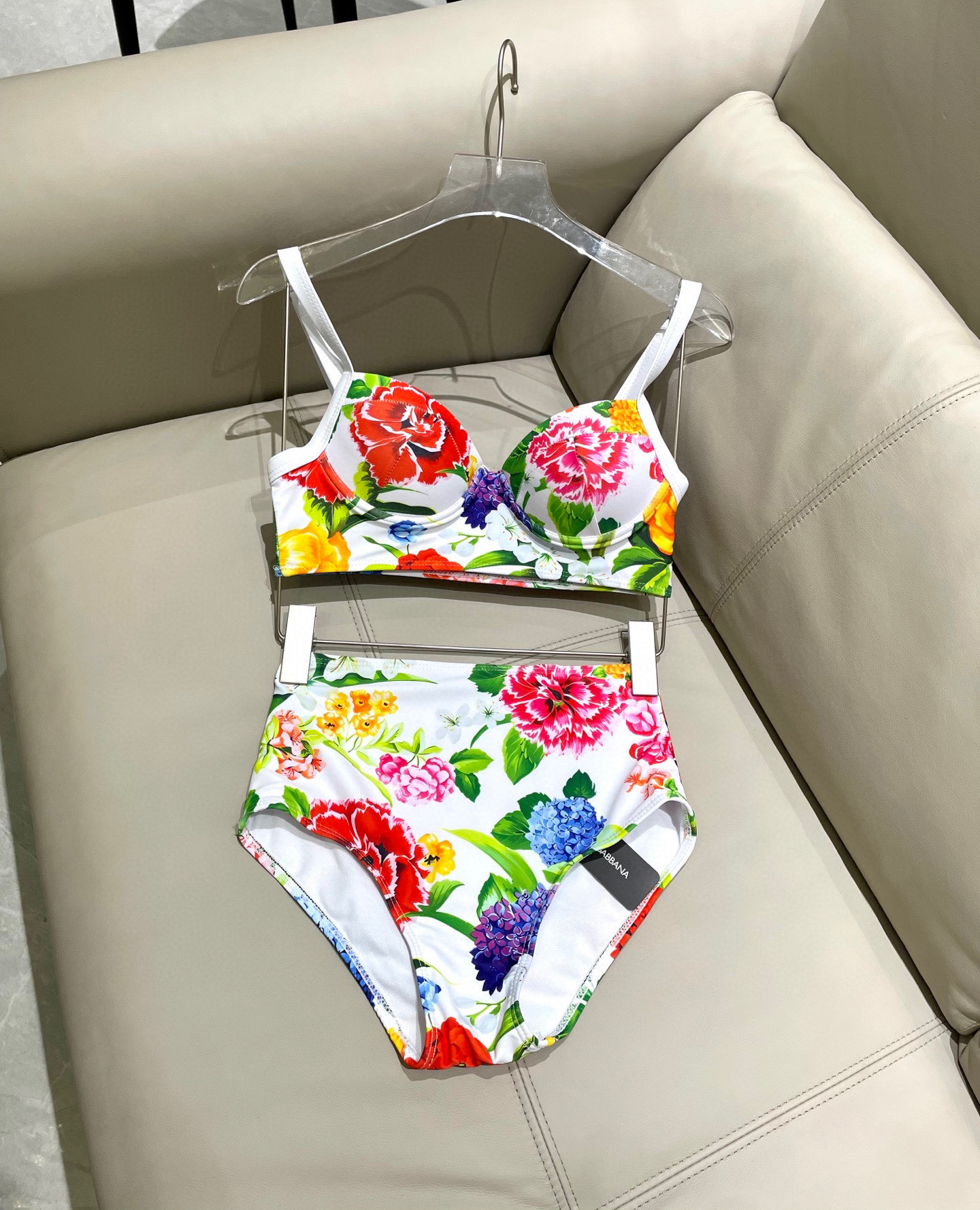 [TOP] Dolce & Gabbana DG Bikini Swimsuit - White