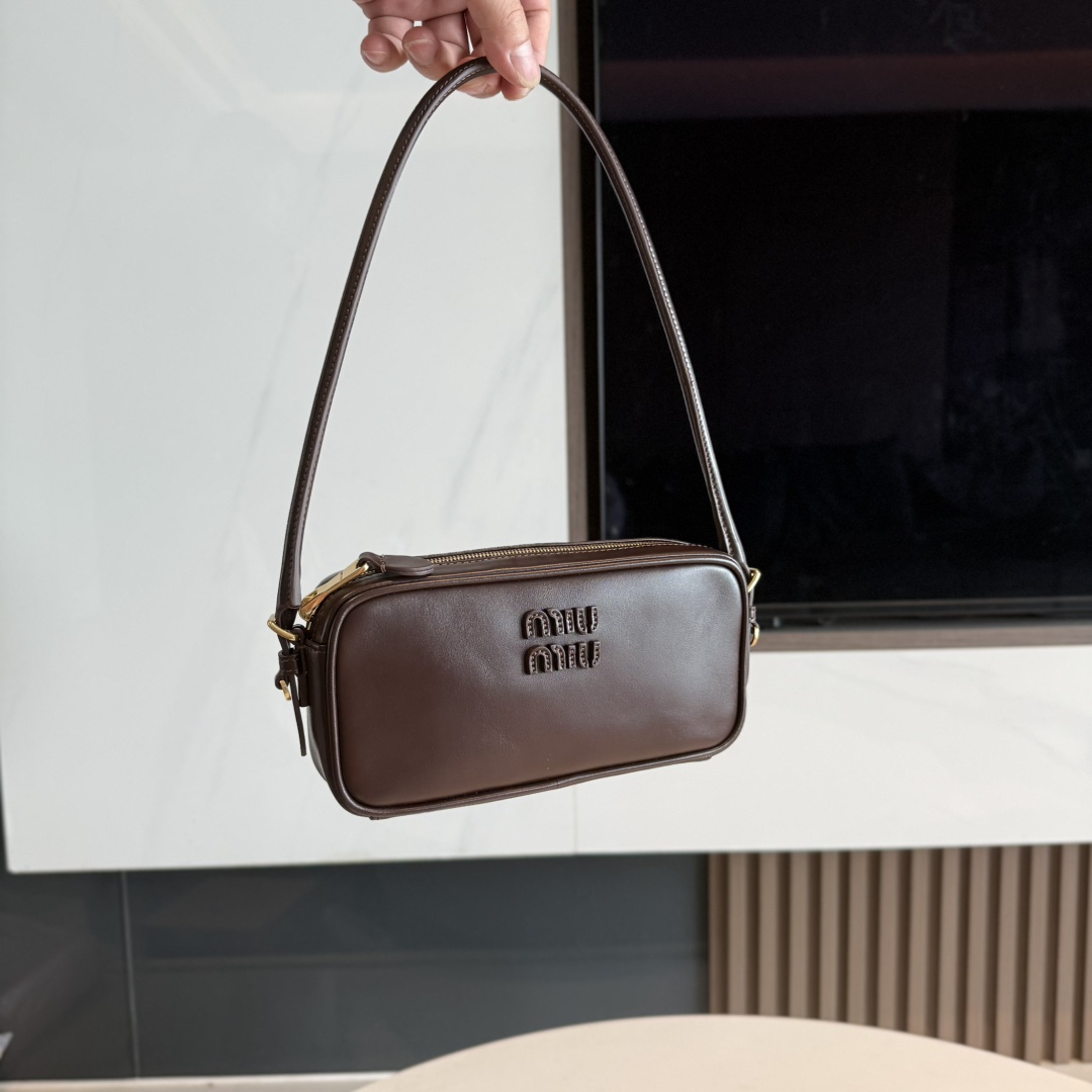 [TOP] Miu Miu Cowhide Handbag 20x10x4.5 cm - 3 Colour