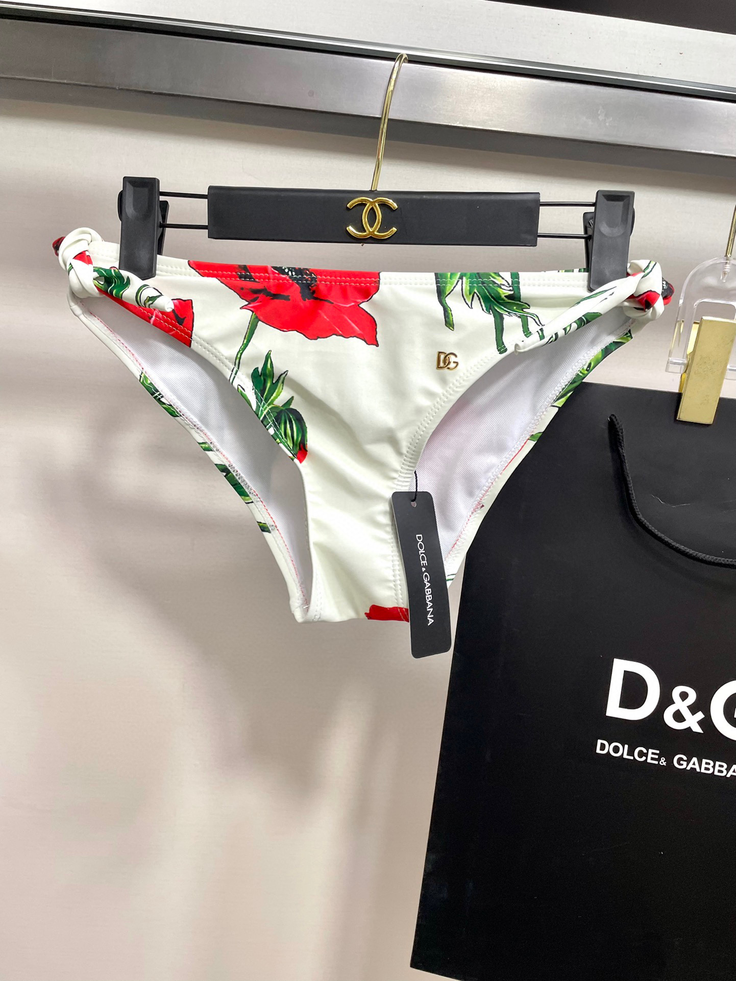 [TOP] Dolce & Gabbana DG Bikini Swimsuit - White