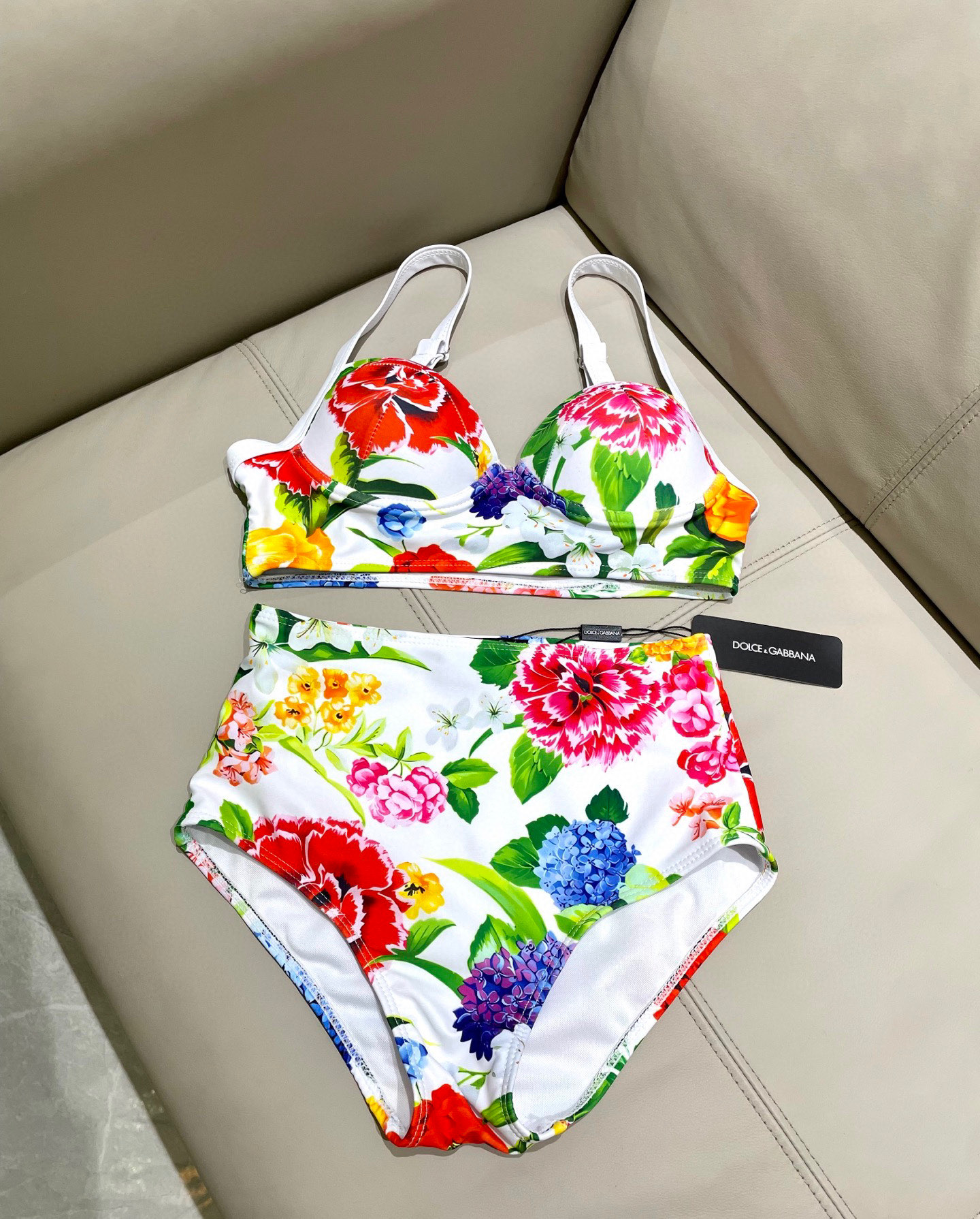 [TOP] Dolce & Gabbana DG Bikini Swimsuit - White