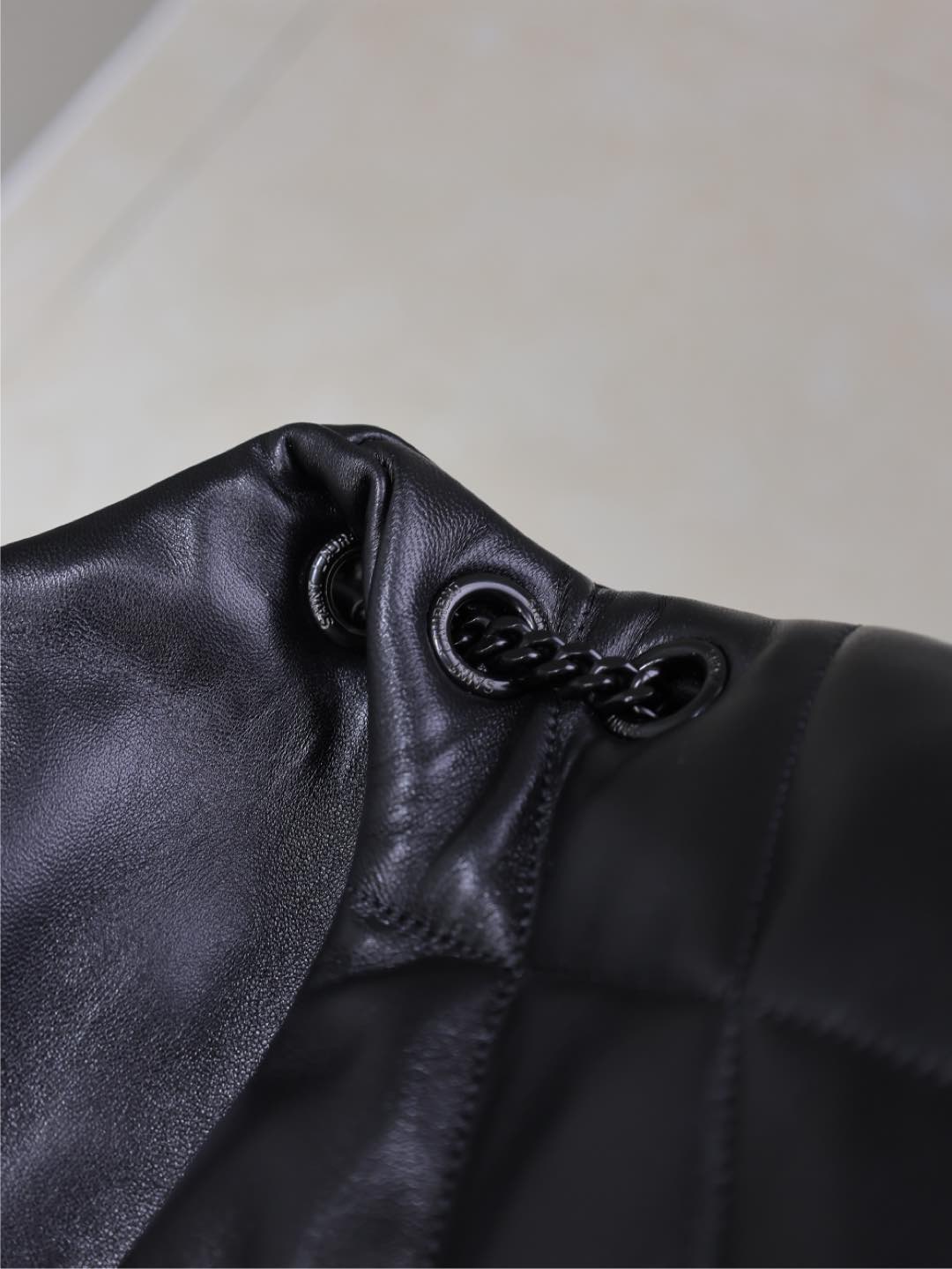 [TOP] Yves Saint Laurent YSL Lou Lou Puffer Small Leather - Black