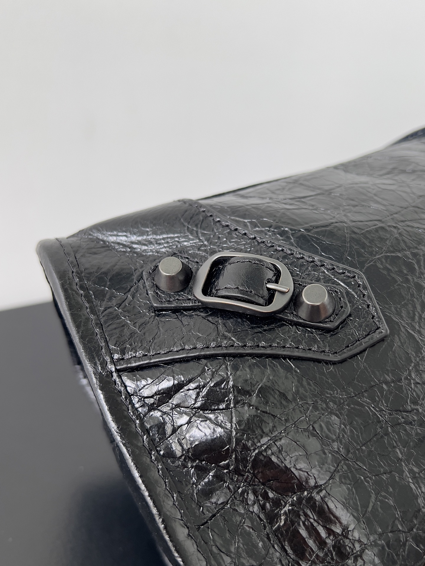 [TOP] BALENCIAGA Top Layer Cowhide Bag 29.9x19.1x9.9cm - Black