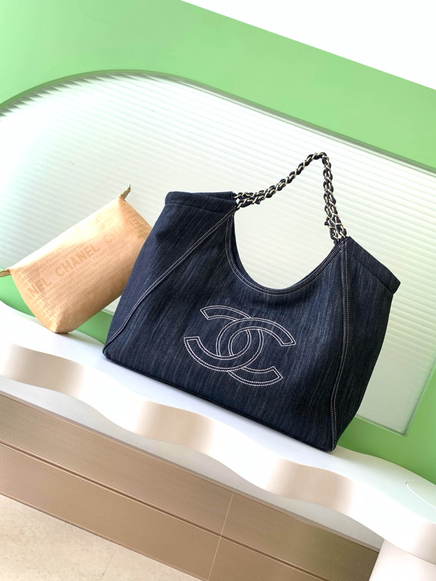 [TOP] CHANEL Vintage Denim Tote Shopping Bag 35x48x14cm - Denim Blue