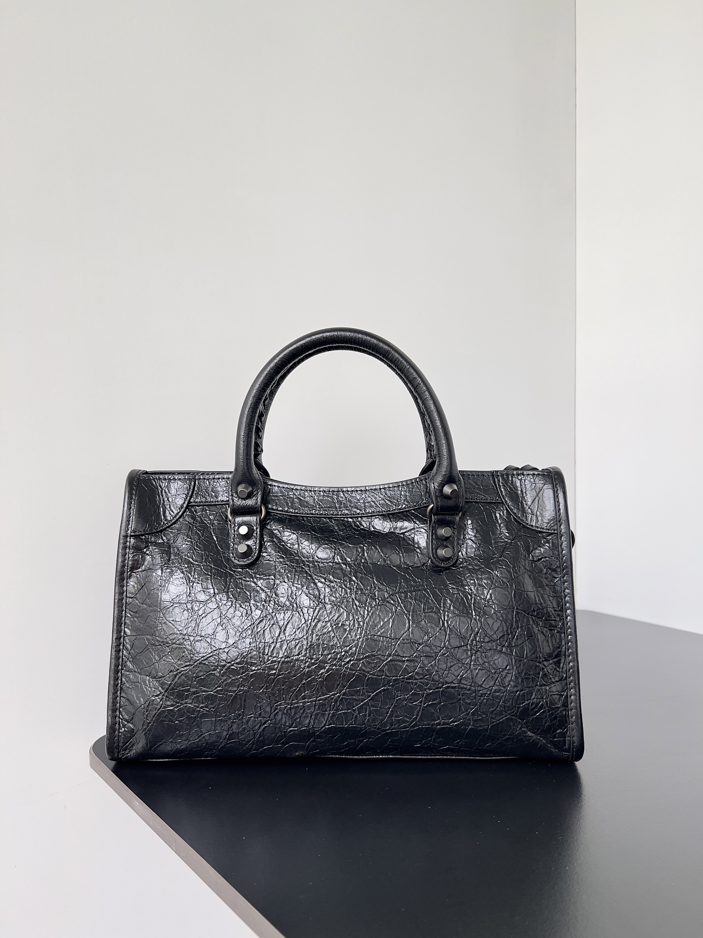 [TOP] BALENCIAGA Top Layer Cowhide Bag 29.9x19.1x9.9cm - Black