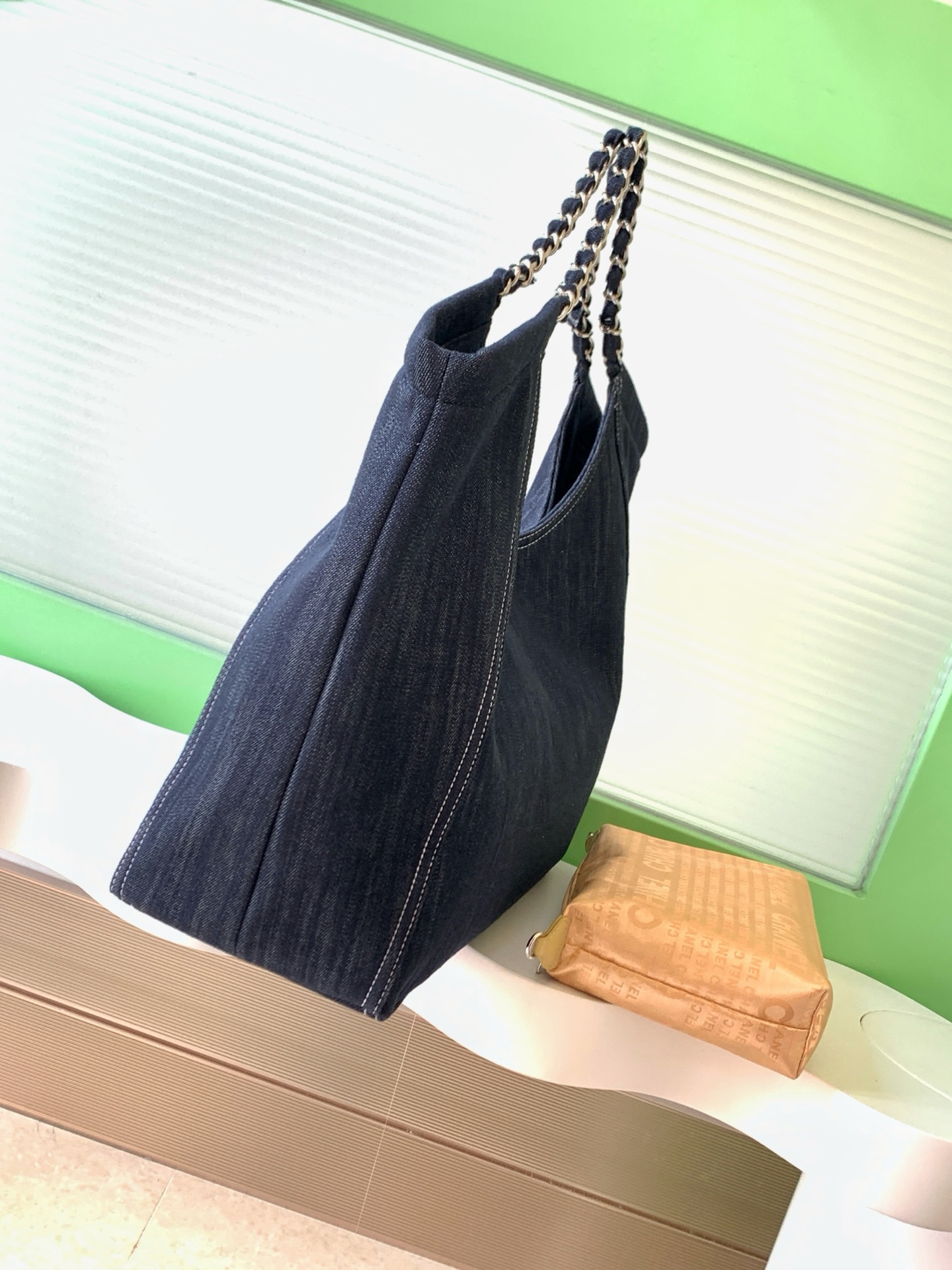 [TOP] CHANEL Vintage Denim Tote Shopping Bag 35x48x14cm - Denim Blue