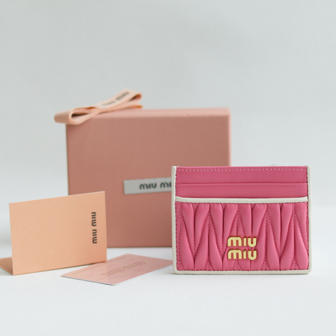 [TOP] Miu Miu Lambskin Matelasse Pocket Wallet 10.5x8cm - 10 Color
