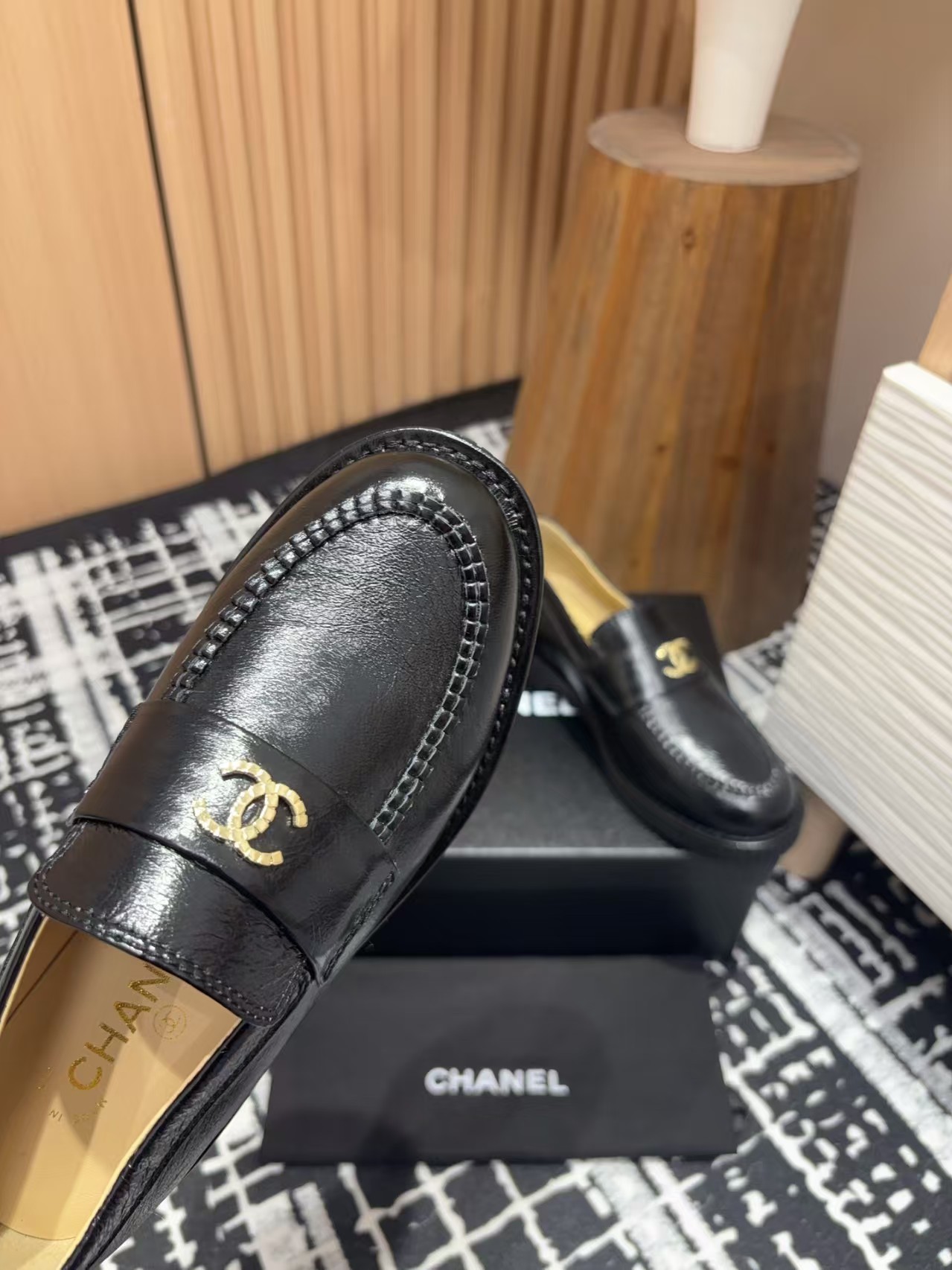 [TOP] CHANEL CC Shoes - Black