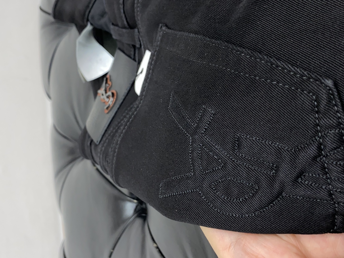 [TOP] Yves Saint Laurent YSL Men's Jeans - Black