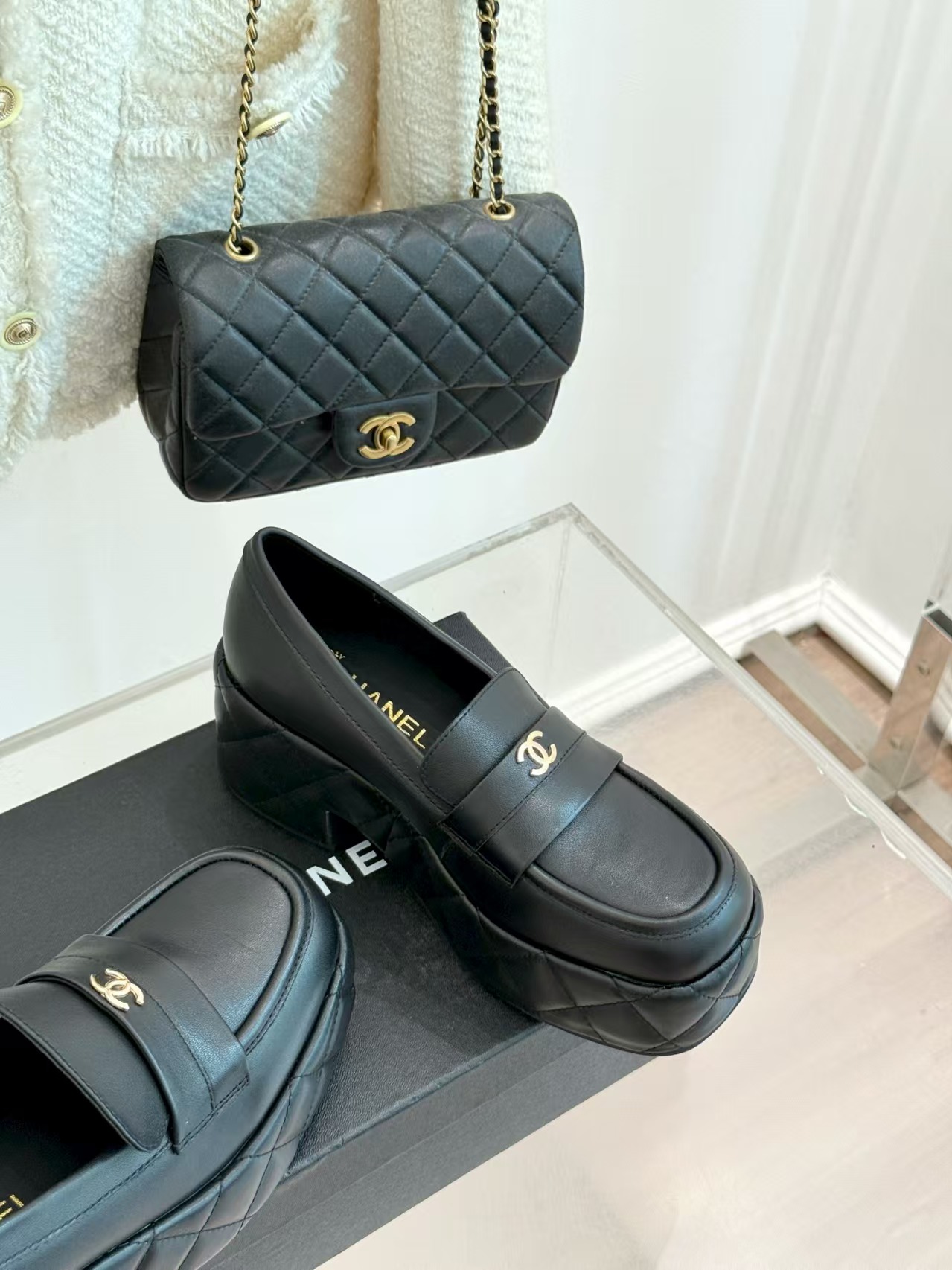 [TOP] CHANEL CC Shoes - Black
