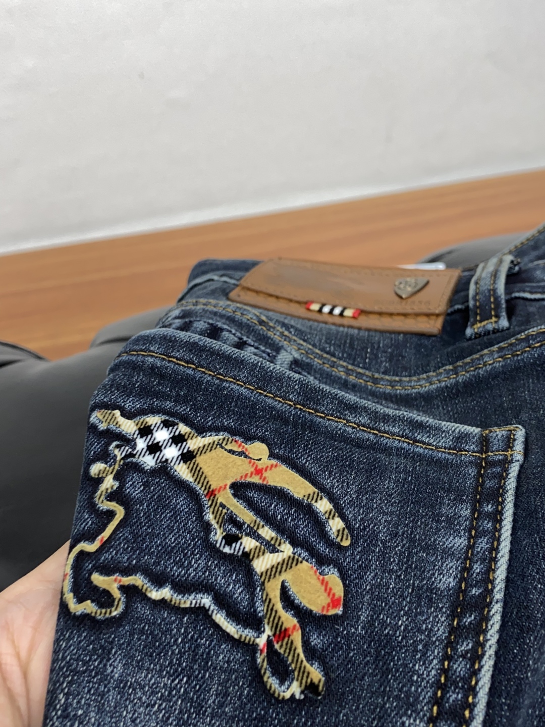 [TOP] BURBERRY Men's Jeans - Blue