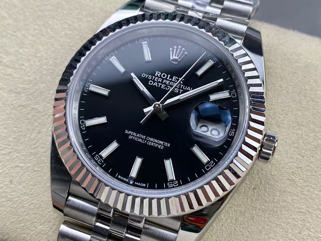 [TOP] ROLEX Men's 41mm Watch - Silver