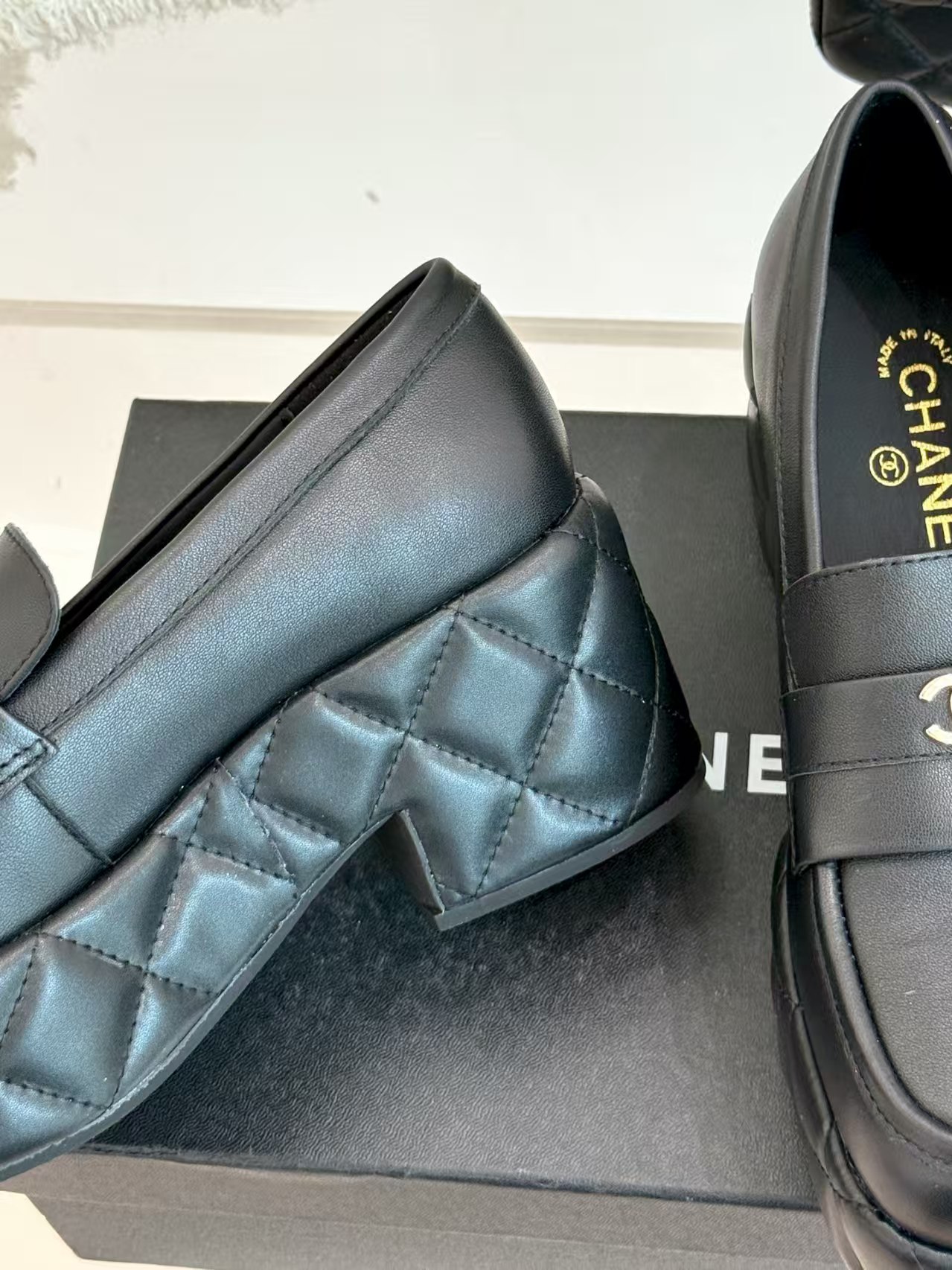[TOP] CHANEL CC Shoes - Black