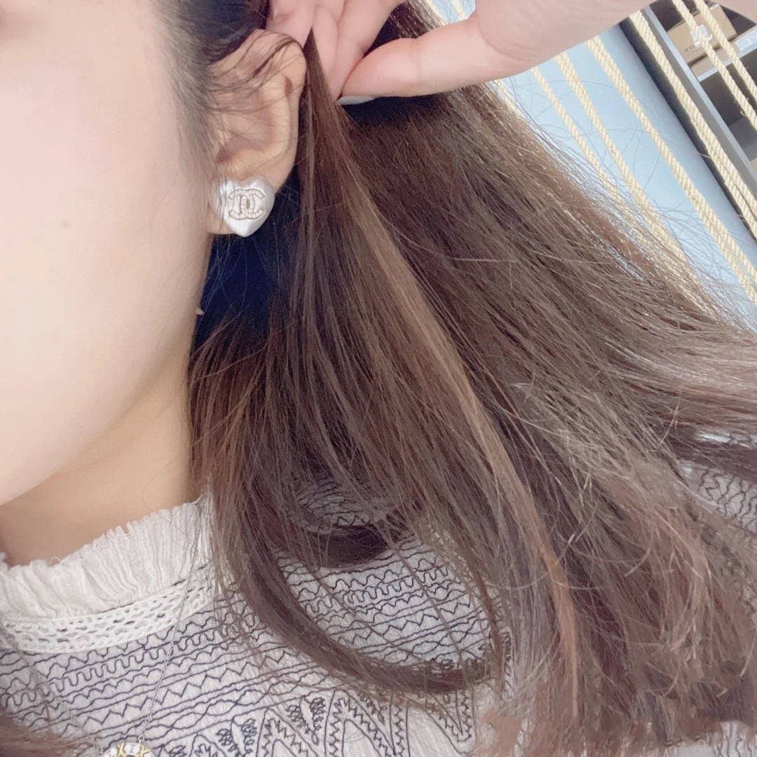 [TOP] CHANEL Heart Shape Pearl Earrings - Gold&White