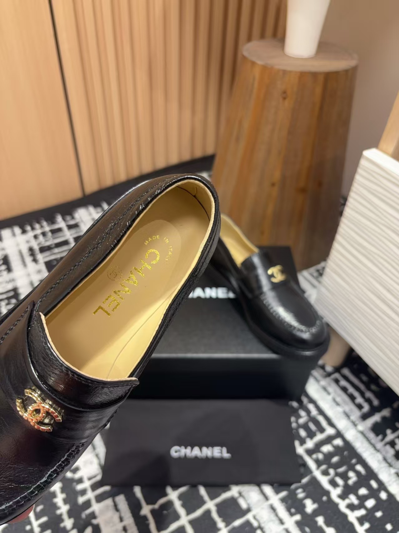 [TOP] CHANEL CC Shoes - Black