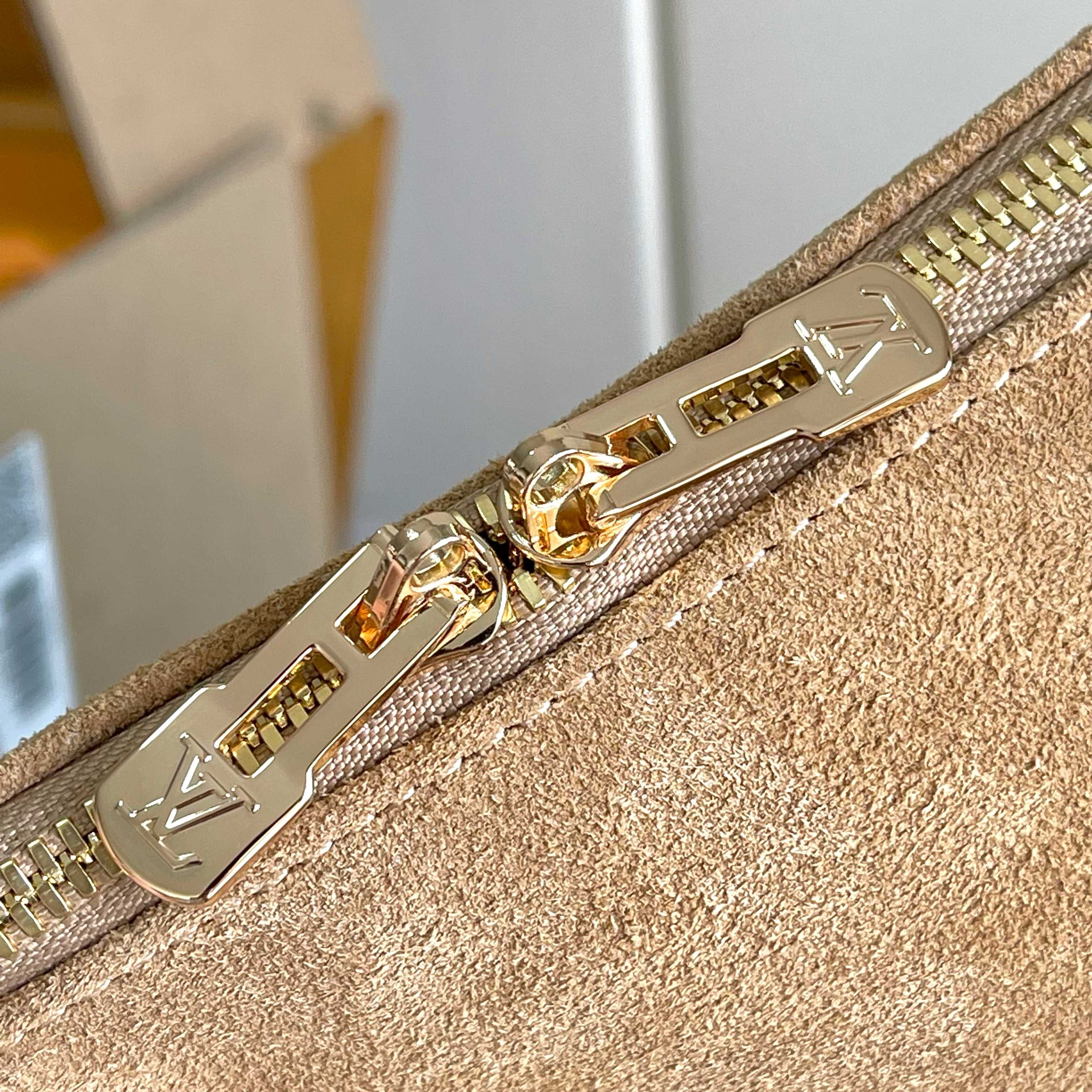 [TOP] Louis Vuitton LV Express Bag 24x18.5x36 cm - Brown