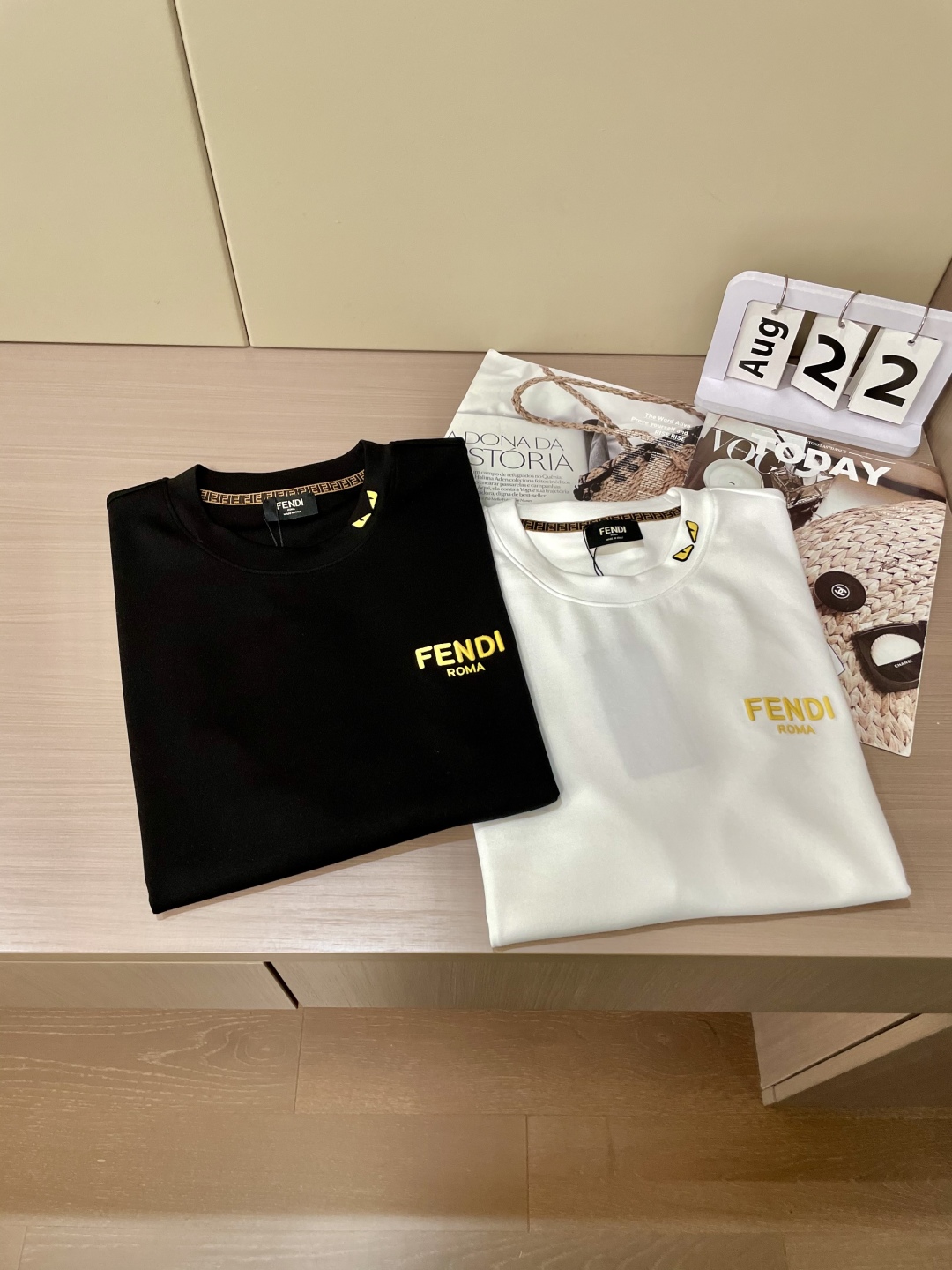 [TOP] FENDI Men's T-shirt - 2 Colors