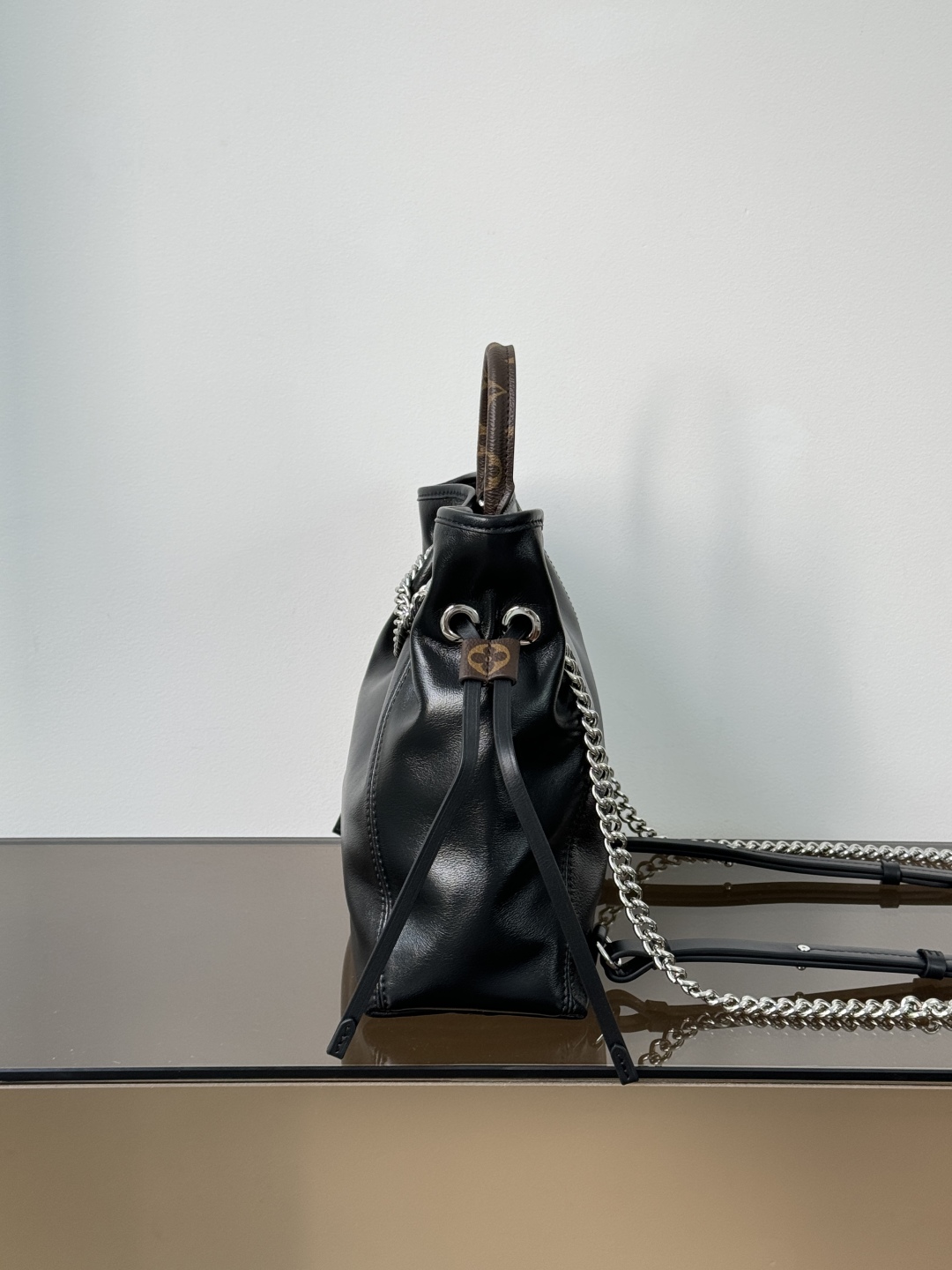 [TOP] Louis Vuitton LV OFF DUTY VIBE Backpack 24✖️25✖️10cm - Black