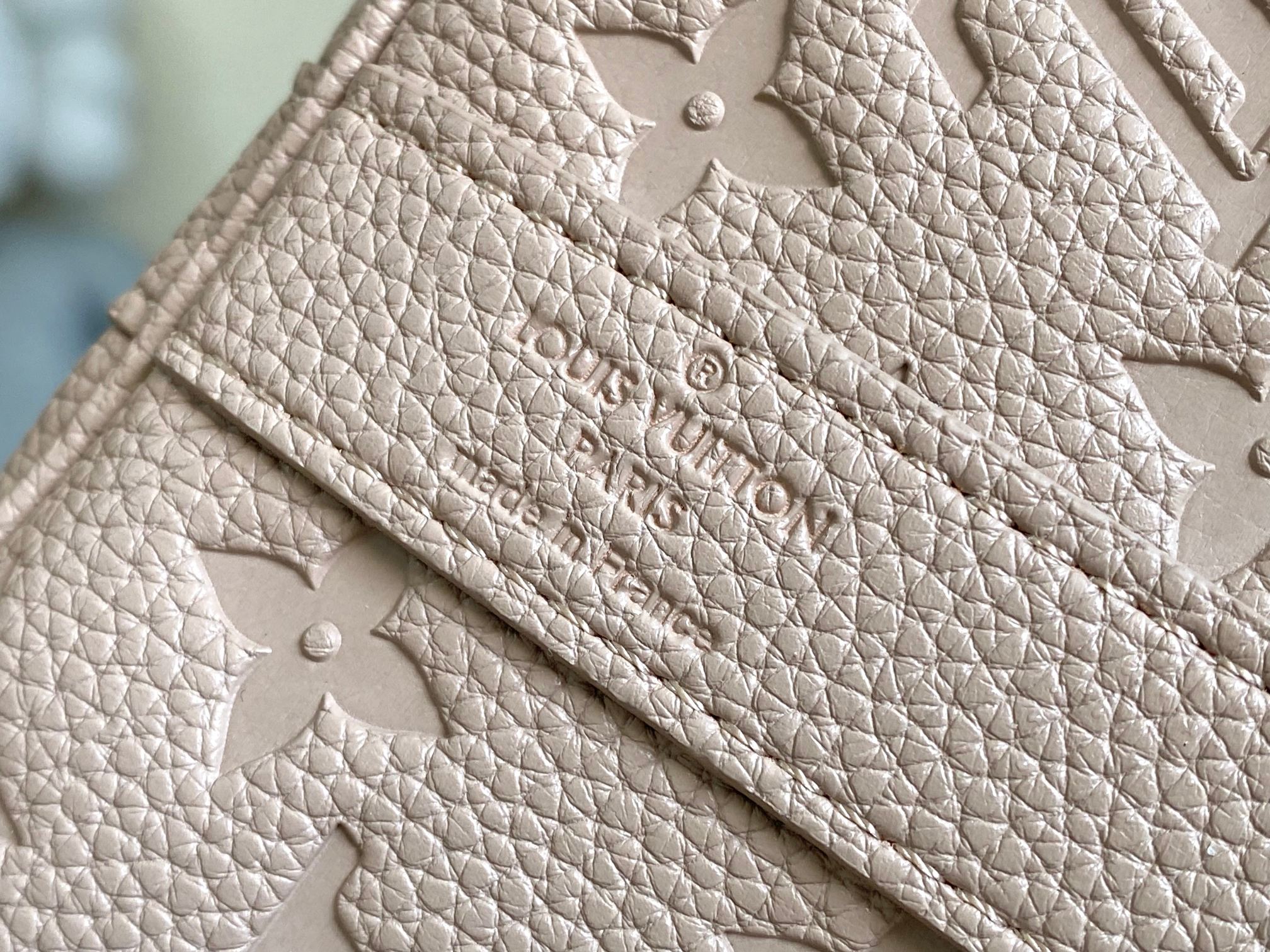 [TOP] Louis Vuitton LV Keepall 35 Travel Bag 34.0 x 21.0 x 16.0 cm - Apricot