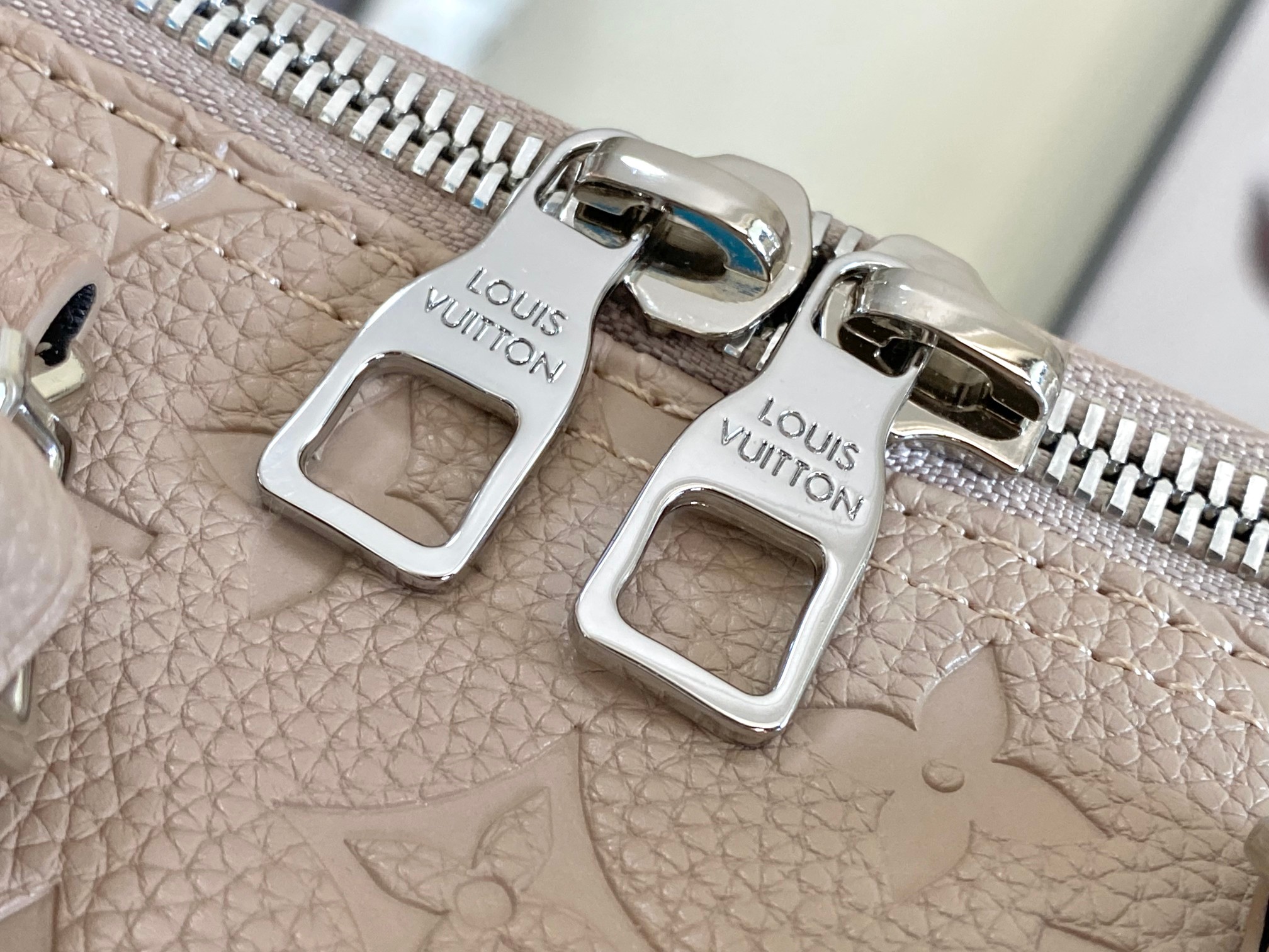 [TOP] Louis Vuitton LV Keepall 35 Travel Bag 34.0 x 21.0 x 16.0 cm - Apricot